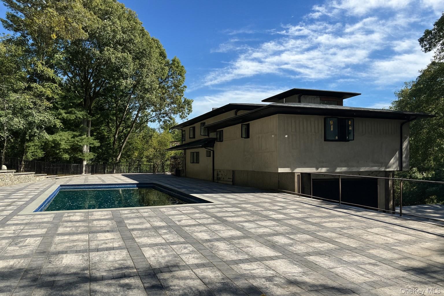 #5 photo, 7 Riverview Terrace, Smithtown , NY 11787