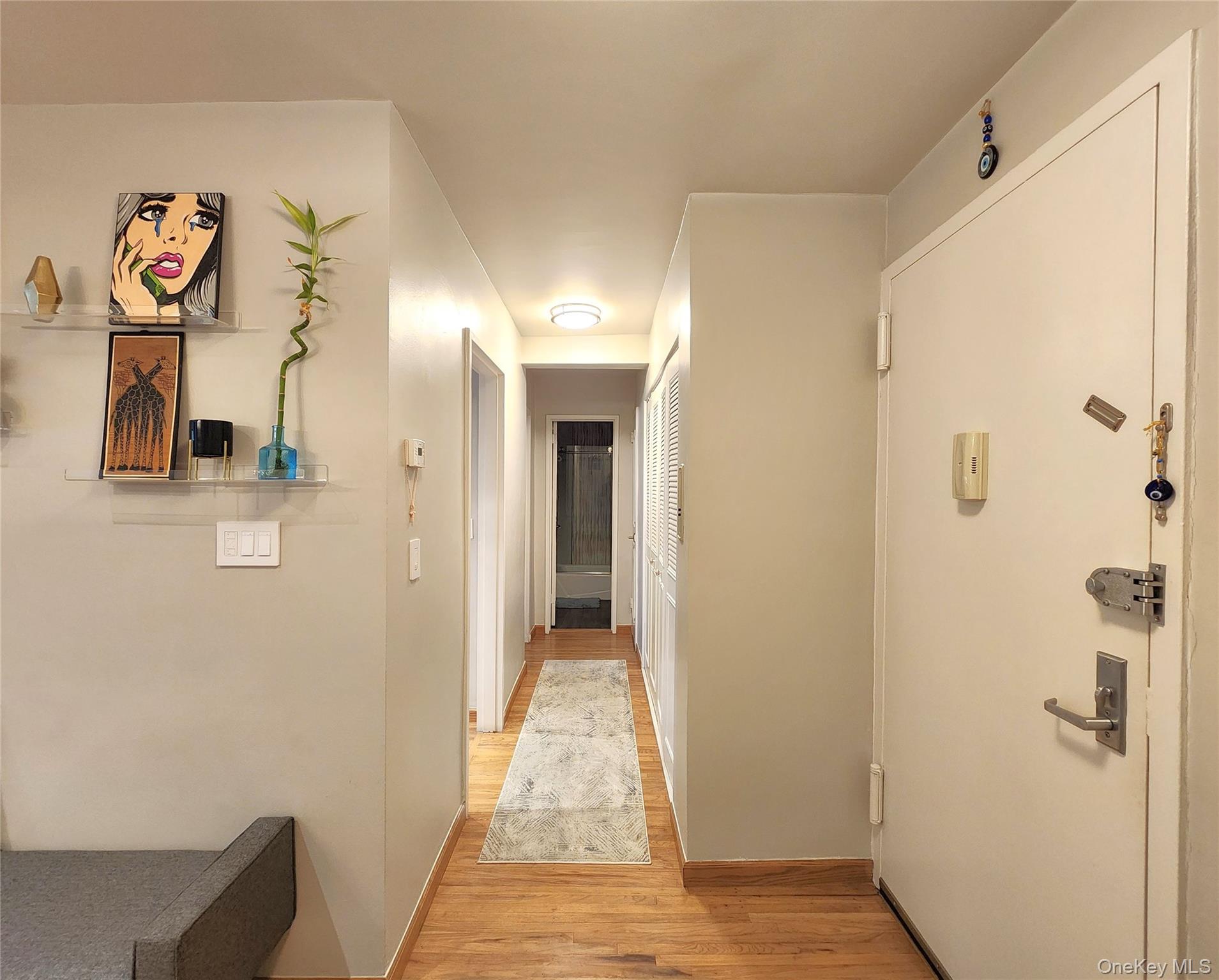 #9 photo, 25 Park Place, Great Neck Plaza , NY 11021