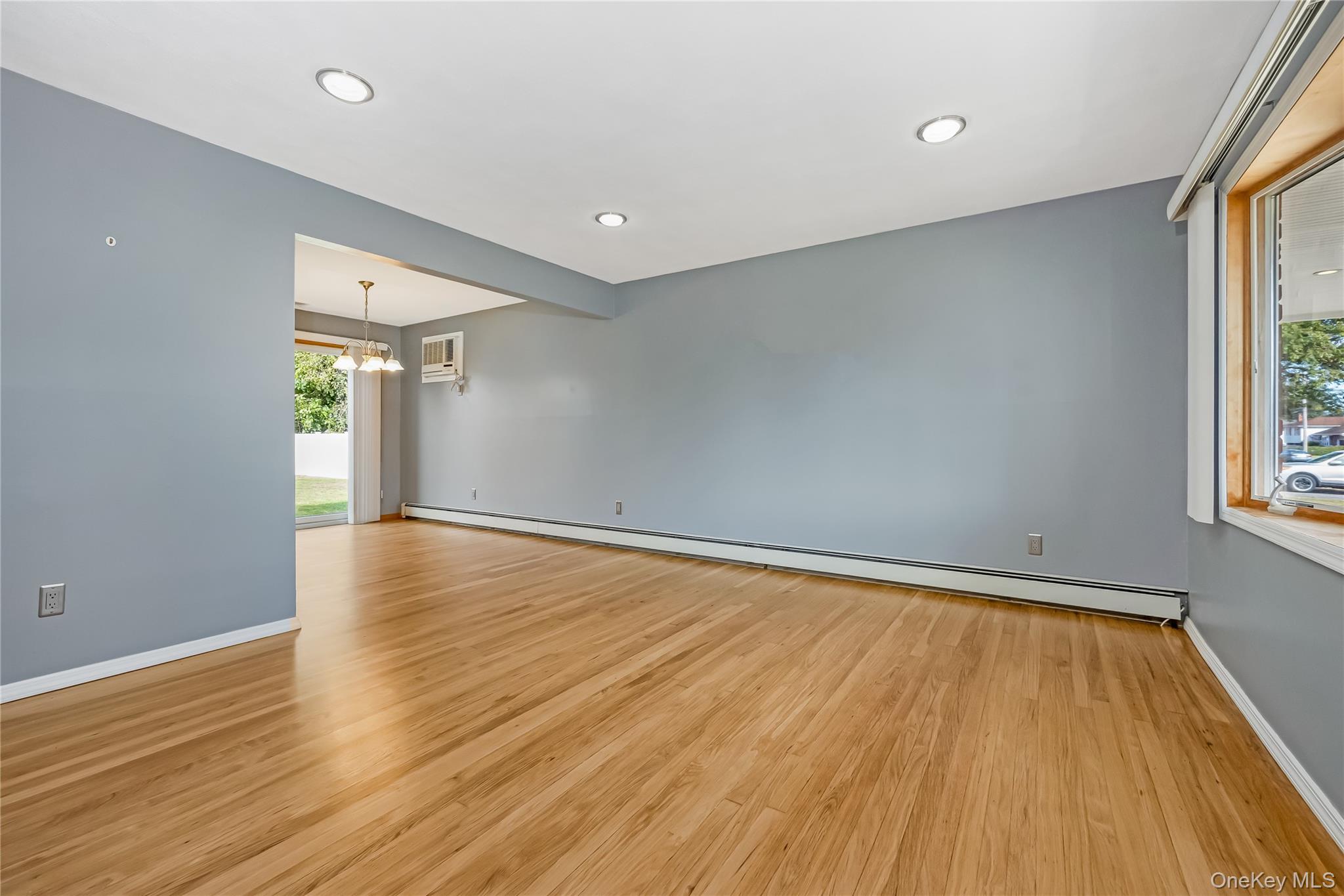 #12 photo, 15 Whalen Street, North Babylon , NY 11703