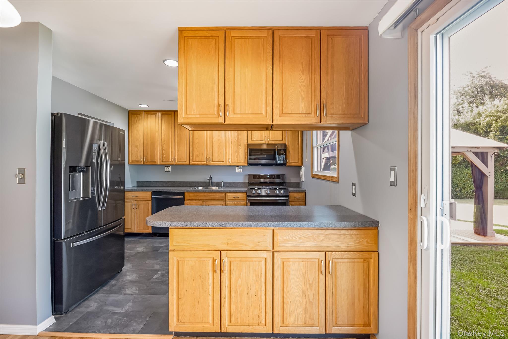 #19 photo, 15 Whalen Street, North Babylon , NY 11703