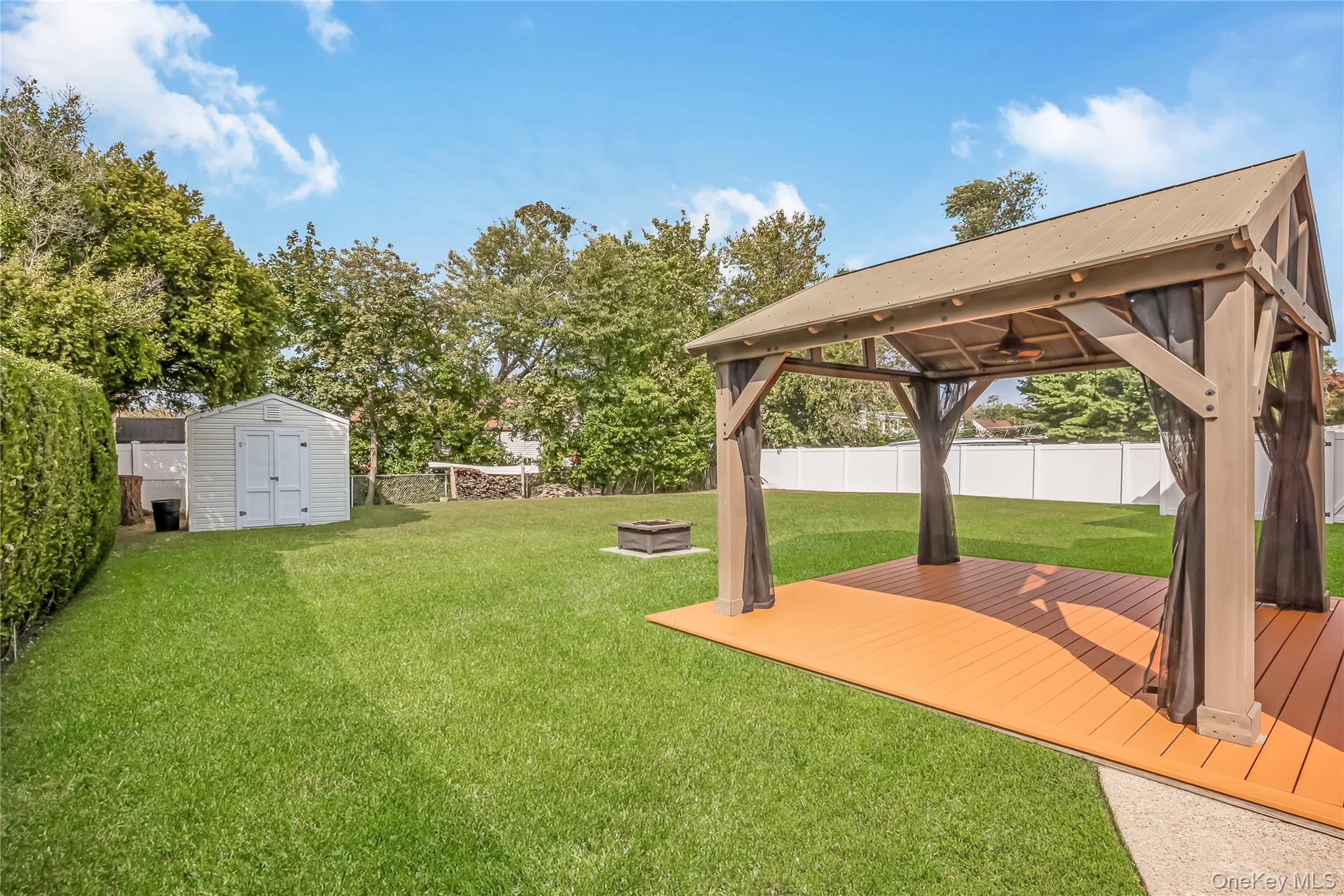 #5 photo, 15 Whalen Street, North Babylon , NY 11703