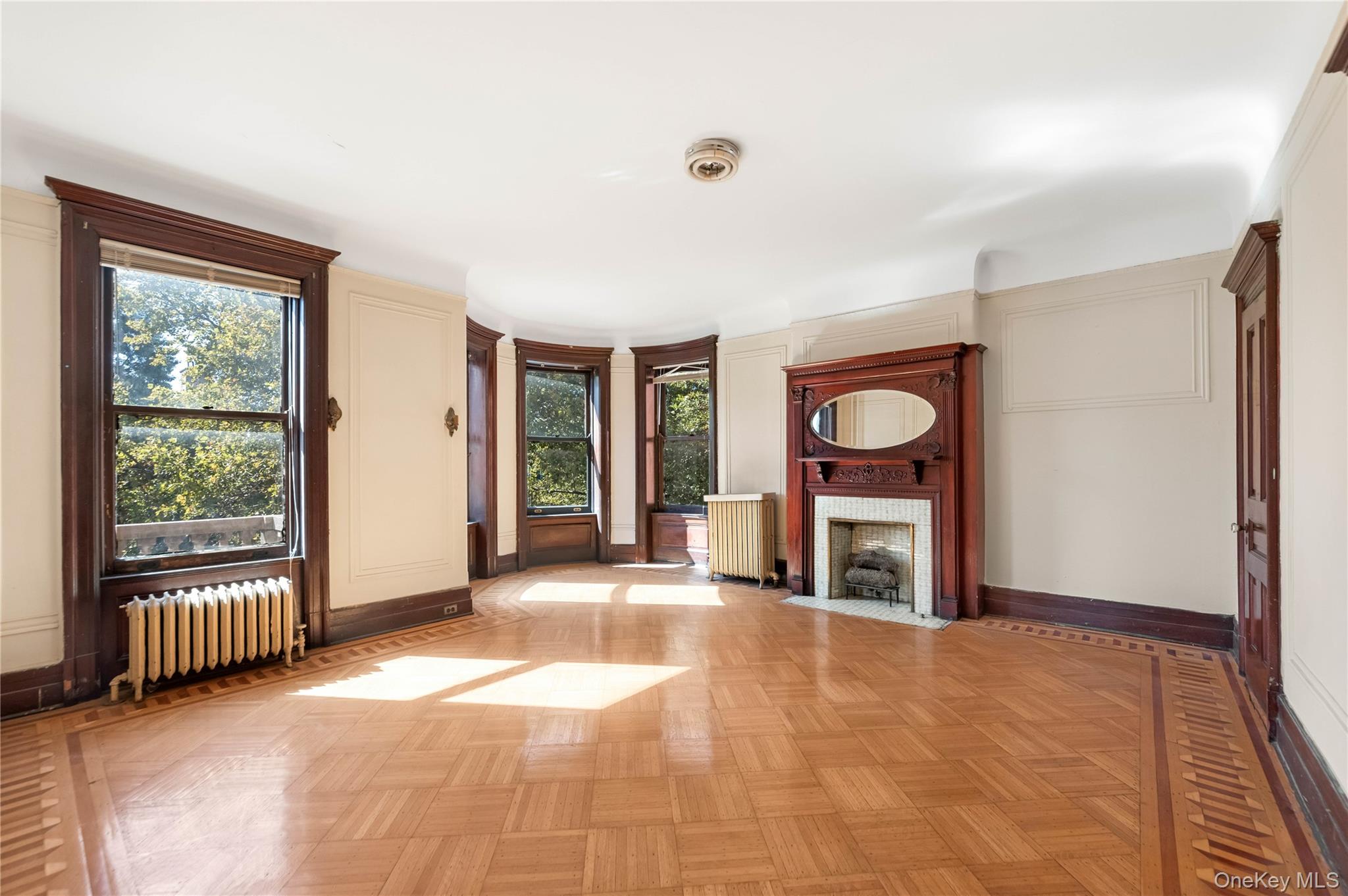#12 photo, 903 Saint Marks Avenue, Brooklyn , NY 11213