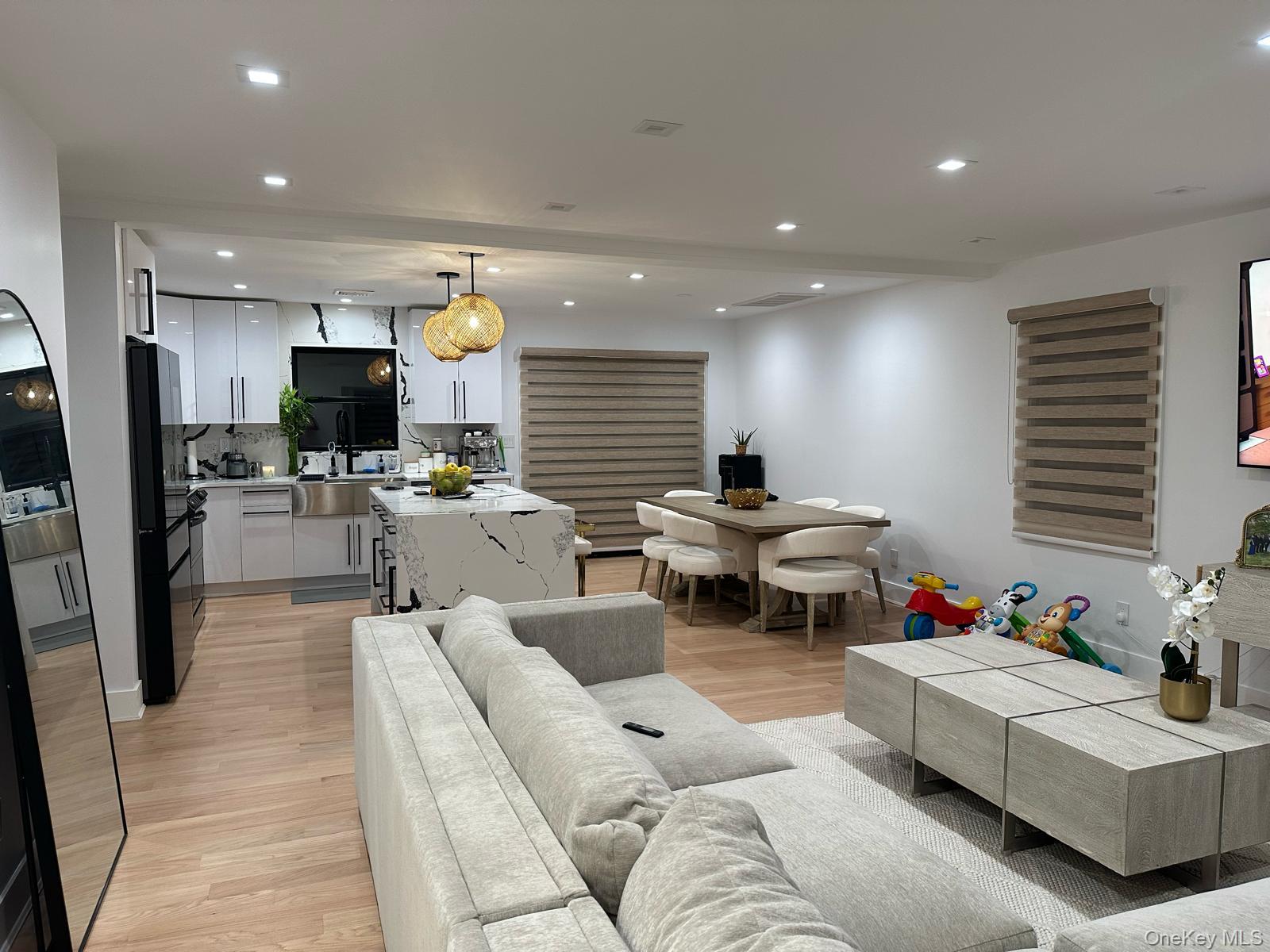 #2 photo, 63 Pembrook Drive, Mineola , NY 11501