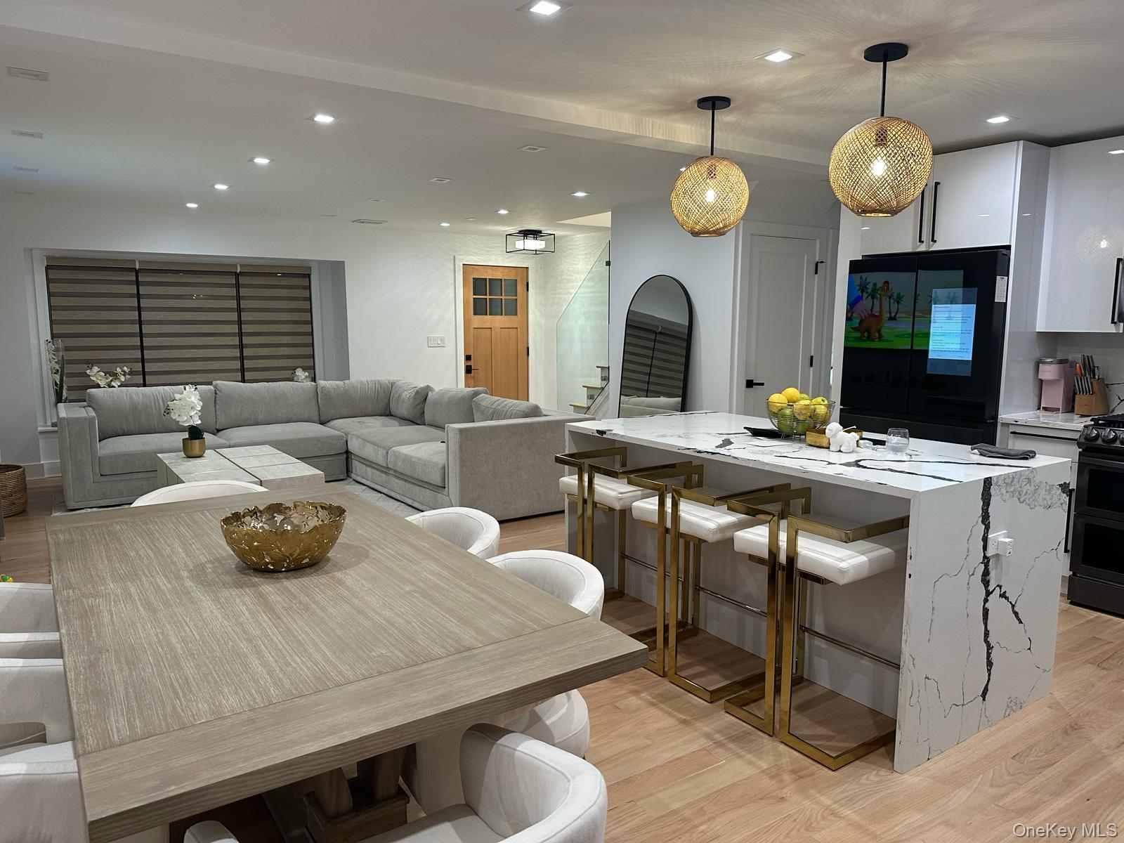 #4 photo, 63 Pembrook Drive, Mineola , NY 11501