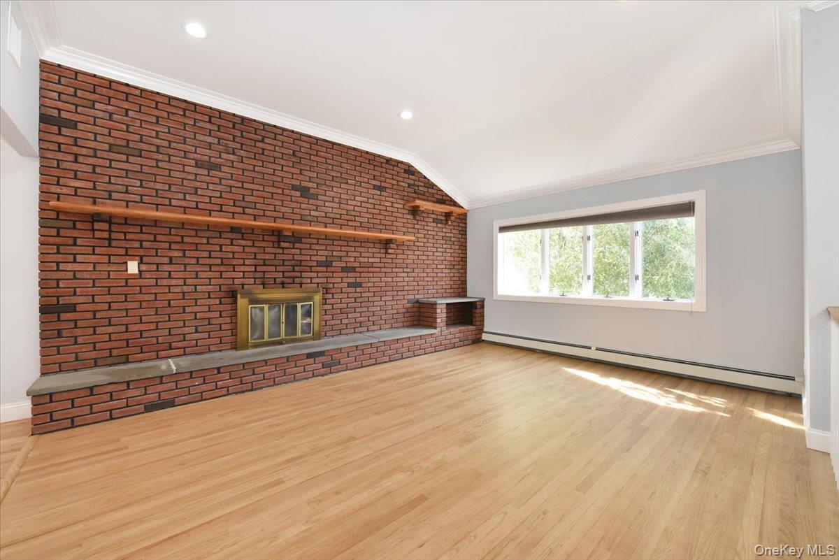 #6 photo, 108 Block Boulevard, Massapequa , NY 11762