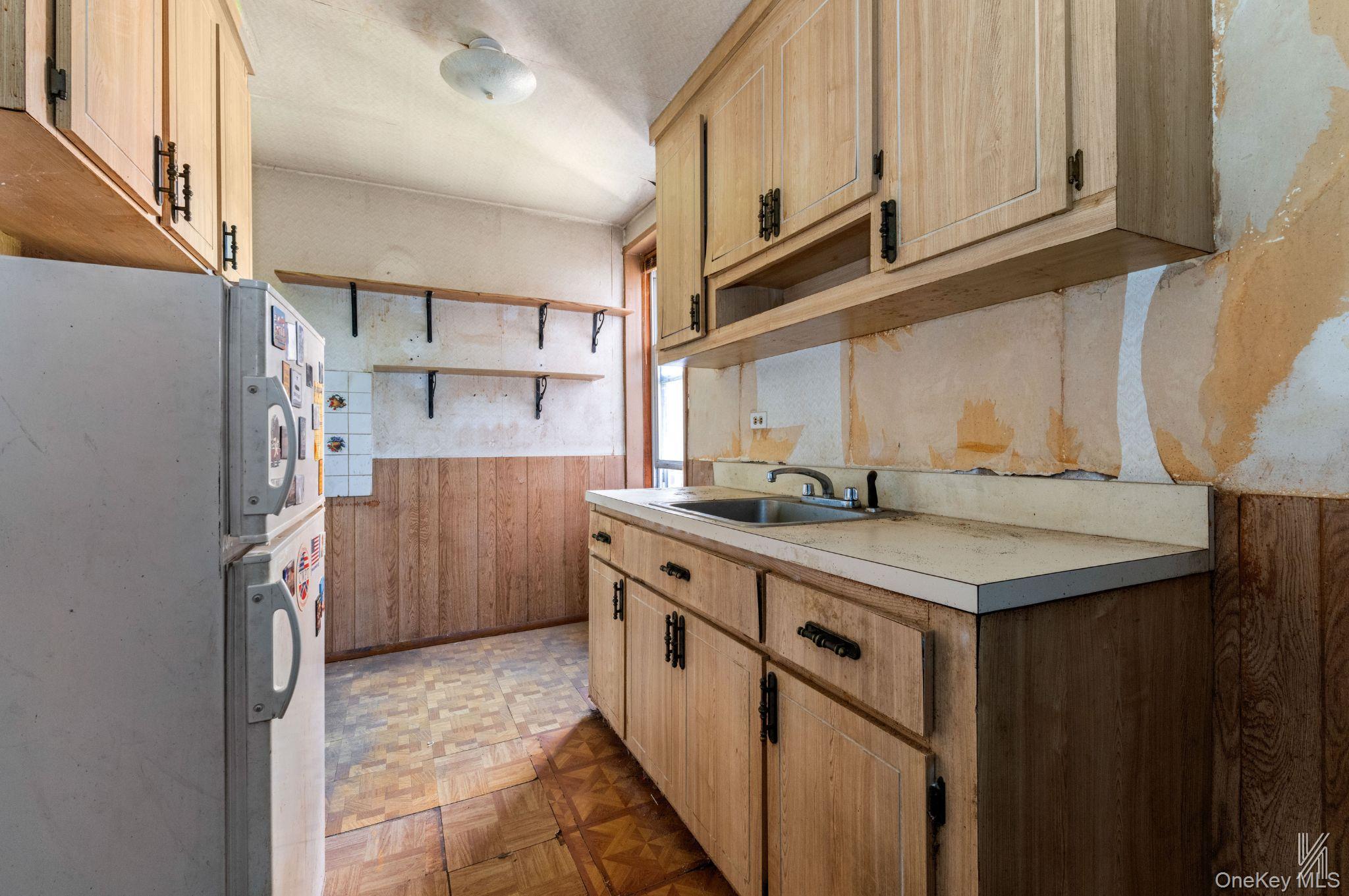 #9 photo, 33-04 91st Street, Jackson Heights , NY 11372