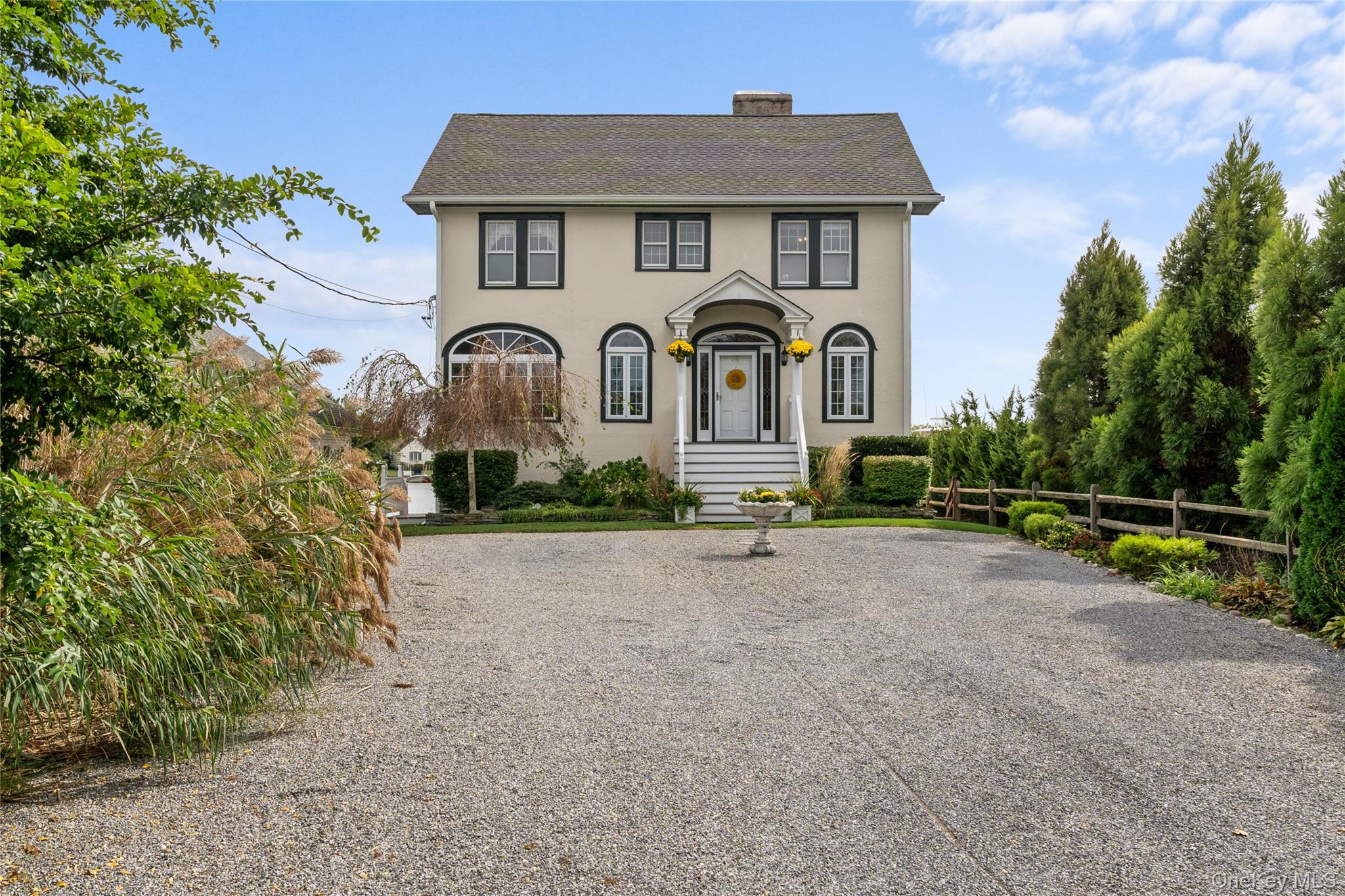 #2 photo, 260 Ocean Avenue, Amityville , NY 11701