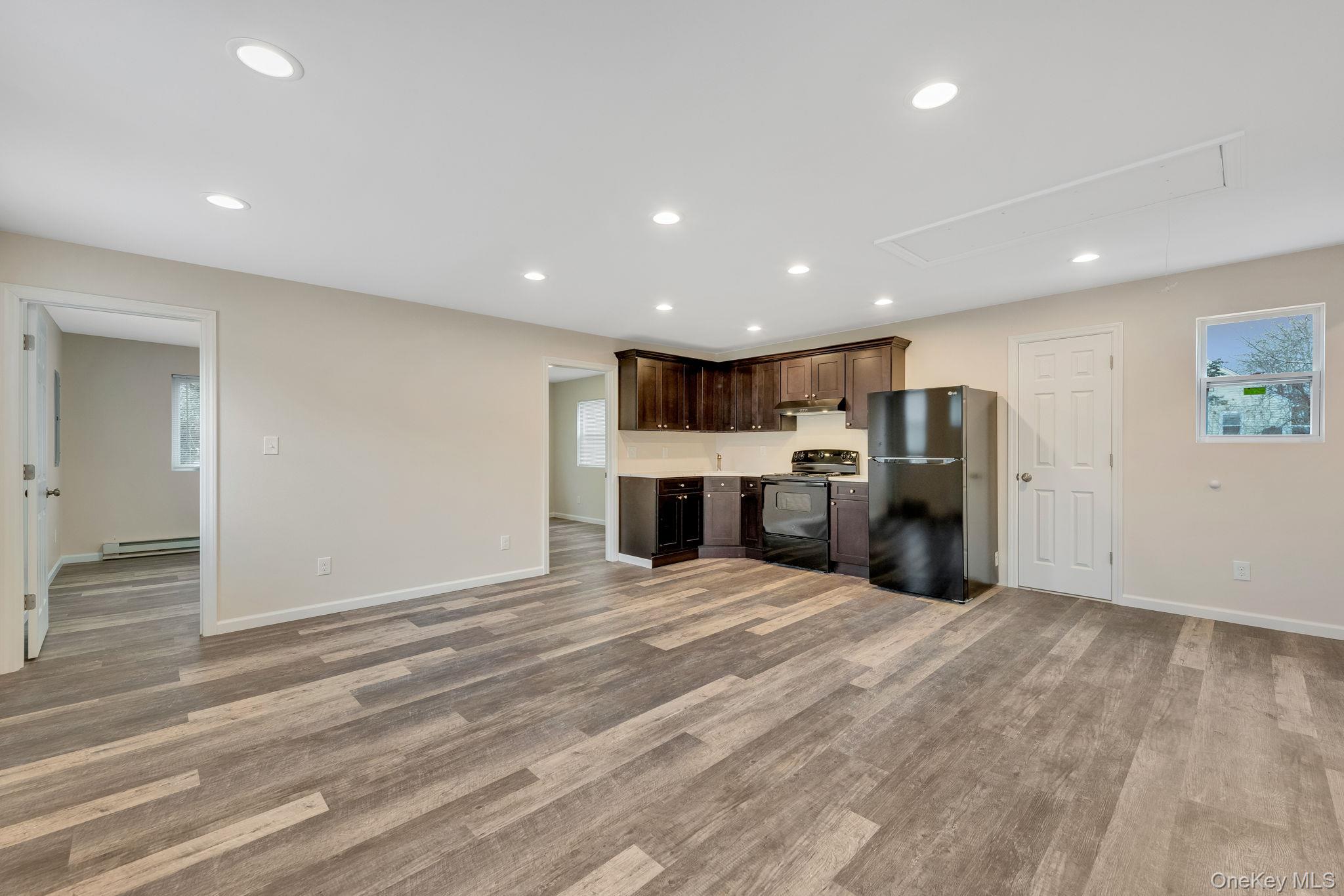 #4 photo, 364 Dogwood Road, Brookhaven , NY 11951