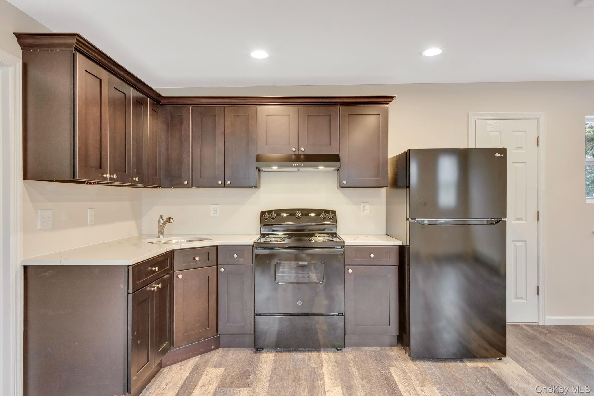 #8 photo, 364 Dogwood Road, Brookhaven , NY 11951