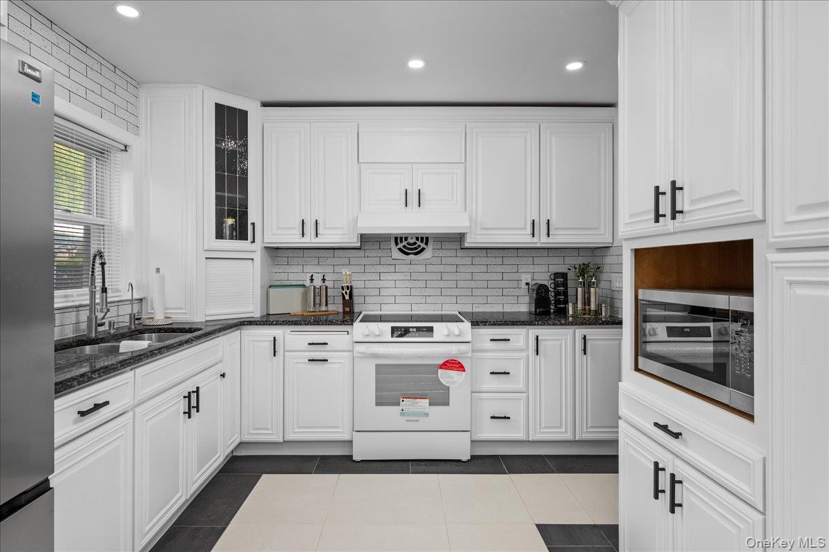 #4 photo, 29 Turner Street, Yonkers , NY 10704