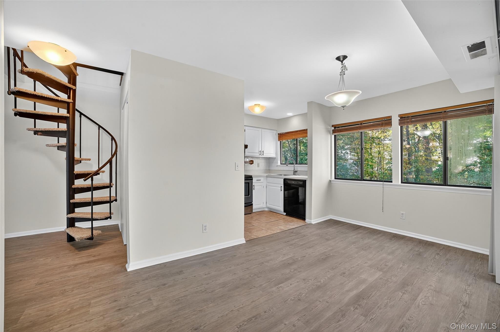 #8 photo, 132 Stone Meadow, South Salem , NY 10590