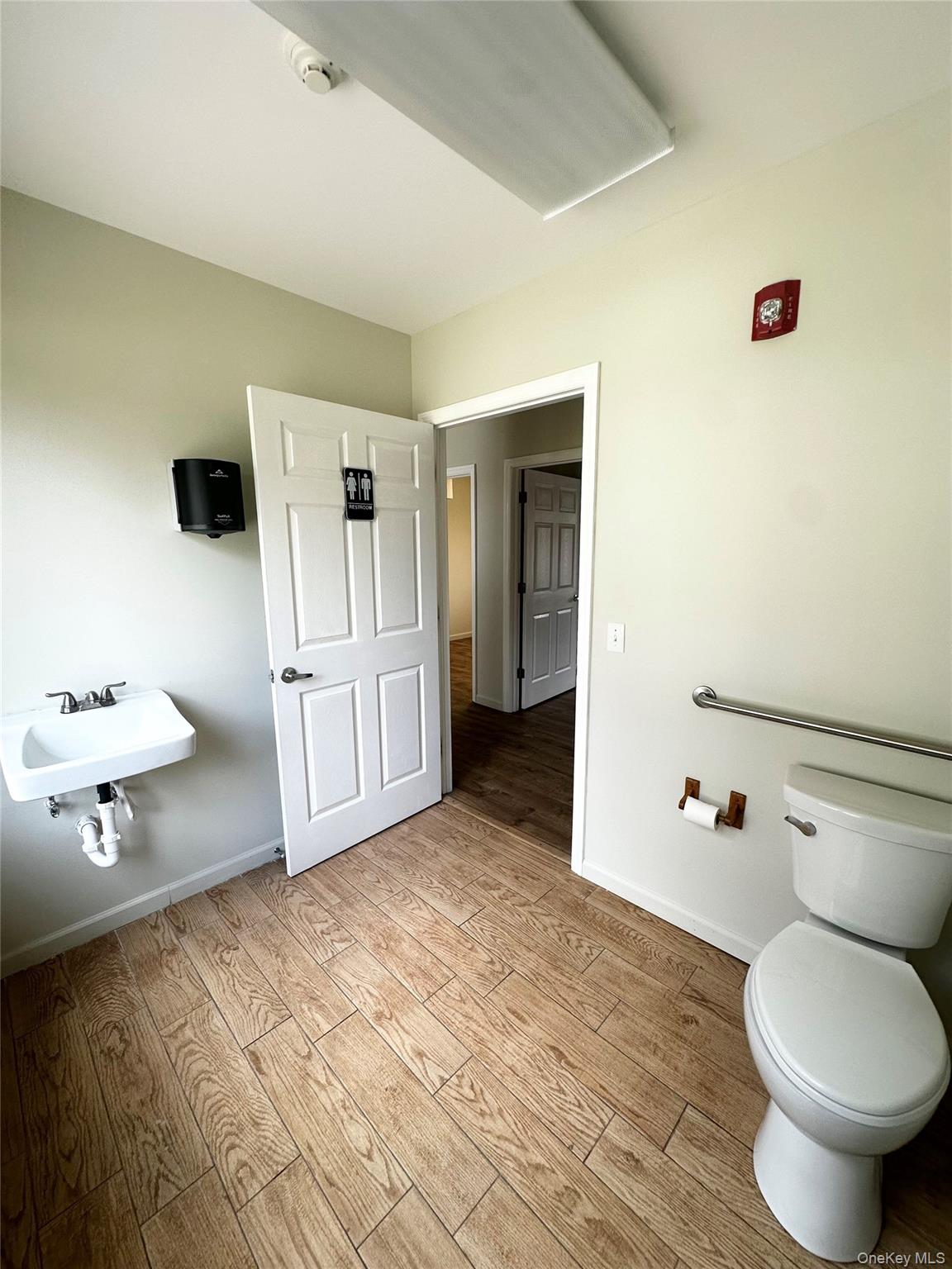 #5 photo, 282 N Middletown Road, Pearl River , NY 10965