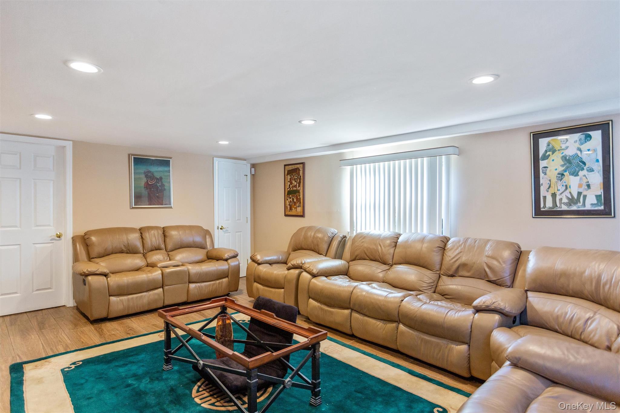 #8 photo, 23 Glen Road, Jericho , NY 11590