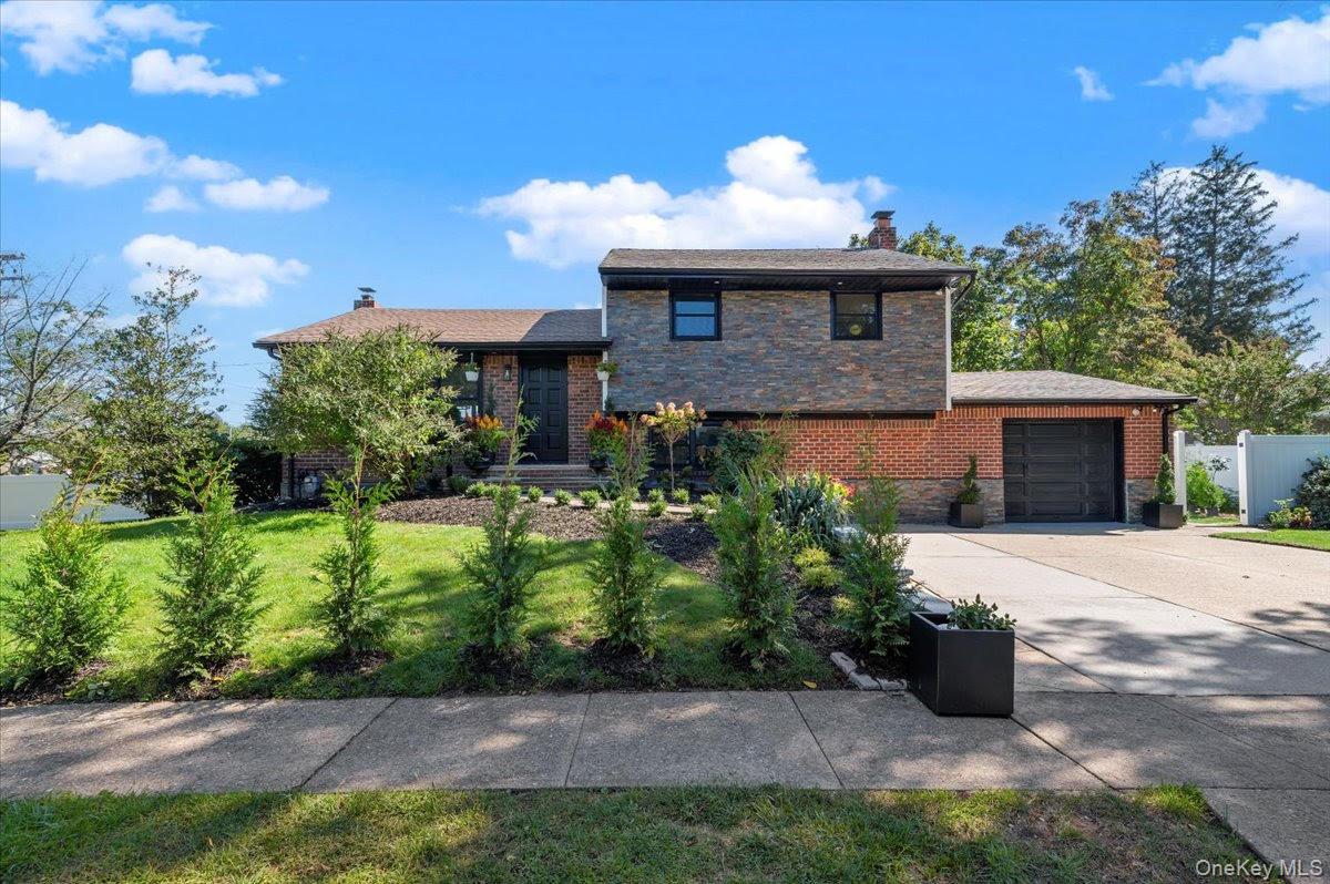 #1 photo, 8 Barbara Lane, Jericho , NY 11753