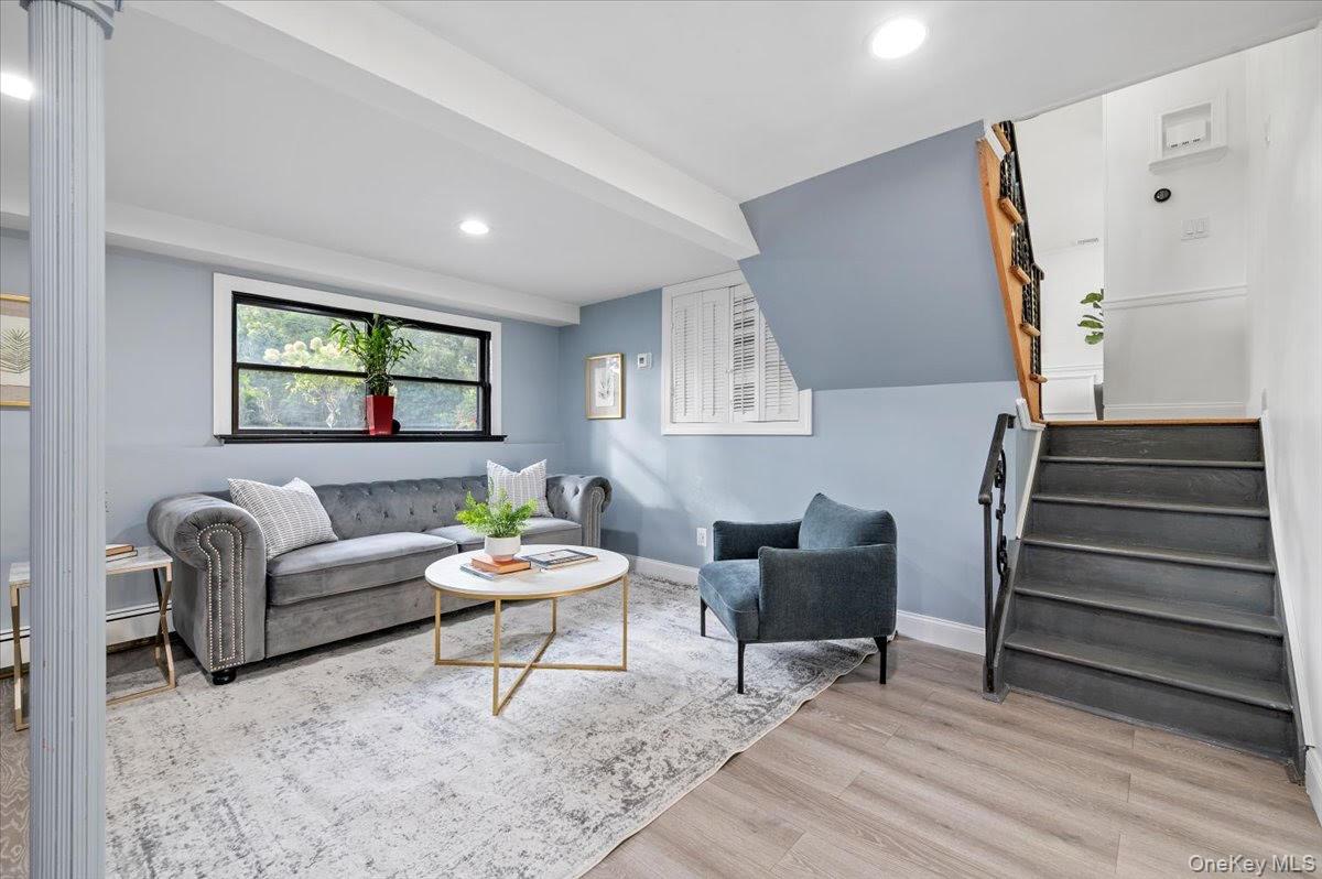 #18 photo, 8 Barbara Lane, Jericho , NY 11753