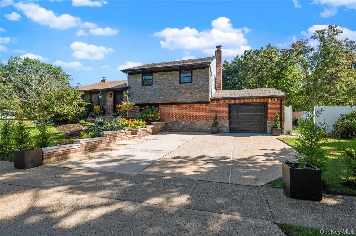 #2 photo, 8 Barbara Lane, Jericho , NY 11753