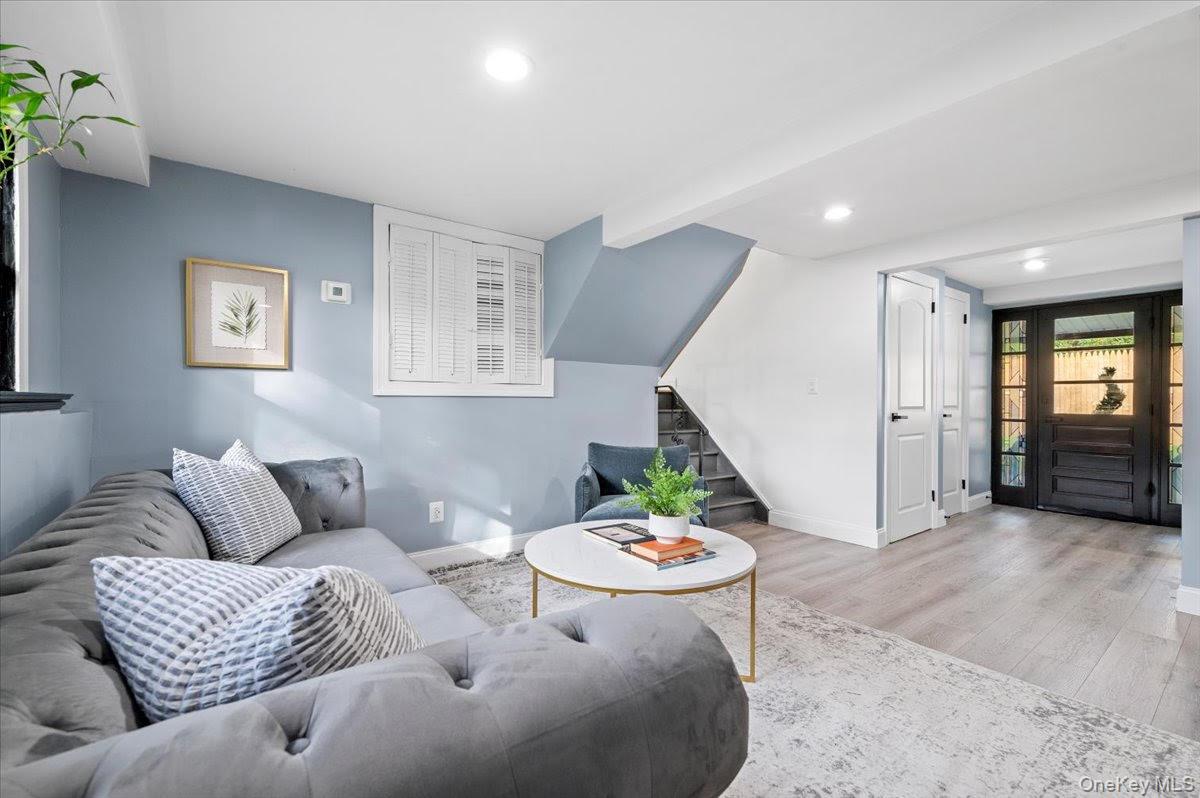 #20 photo, 8 Barbara Lane, Jericho , NY 11753