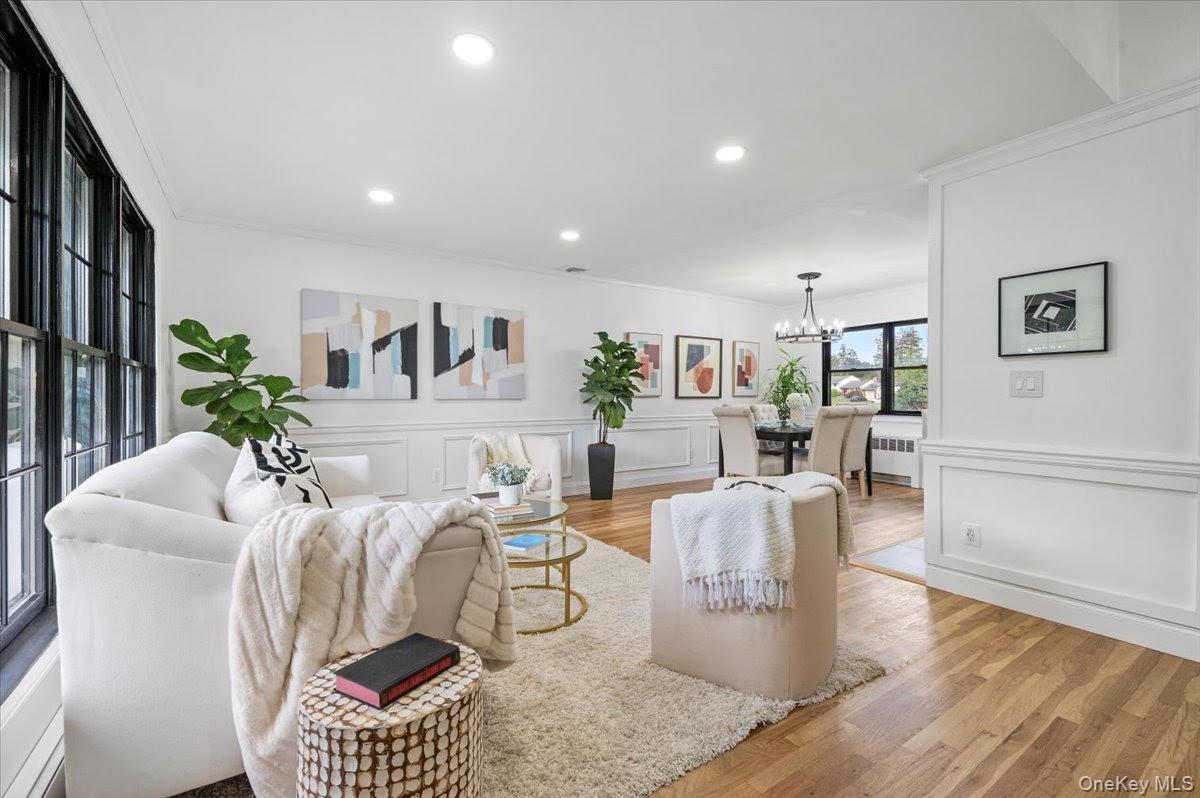 #5 photo, 8 Barbara Lane, Jericho , NY 11753