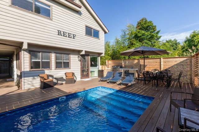 #1 photo, 294 Wilmot Road, サフォーク郡 Ocean Beach , NY 11770