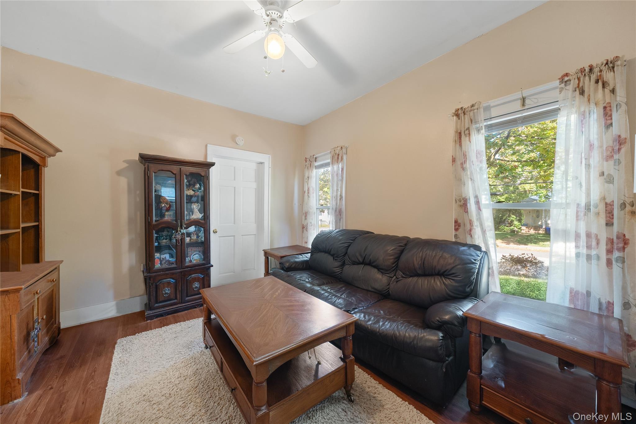 #10 photo, 29 Lake Street, Amityville , NY 11701