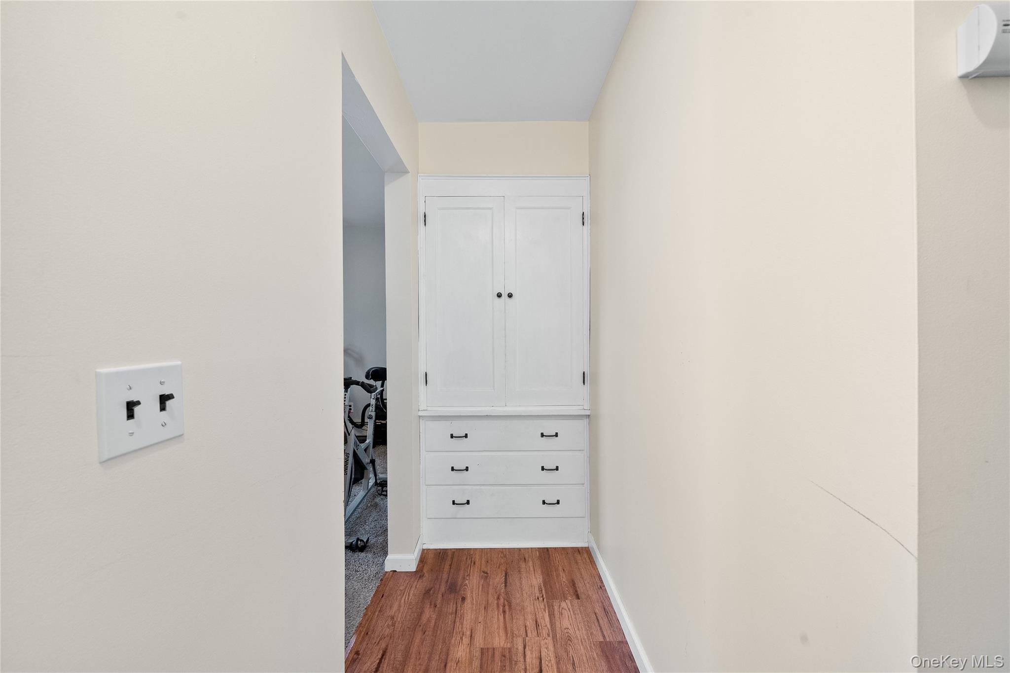 #18 photo, 29 Lake Street, Amityville , NY 11701