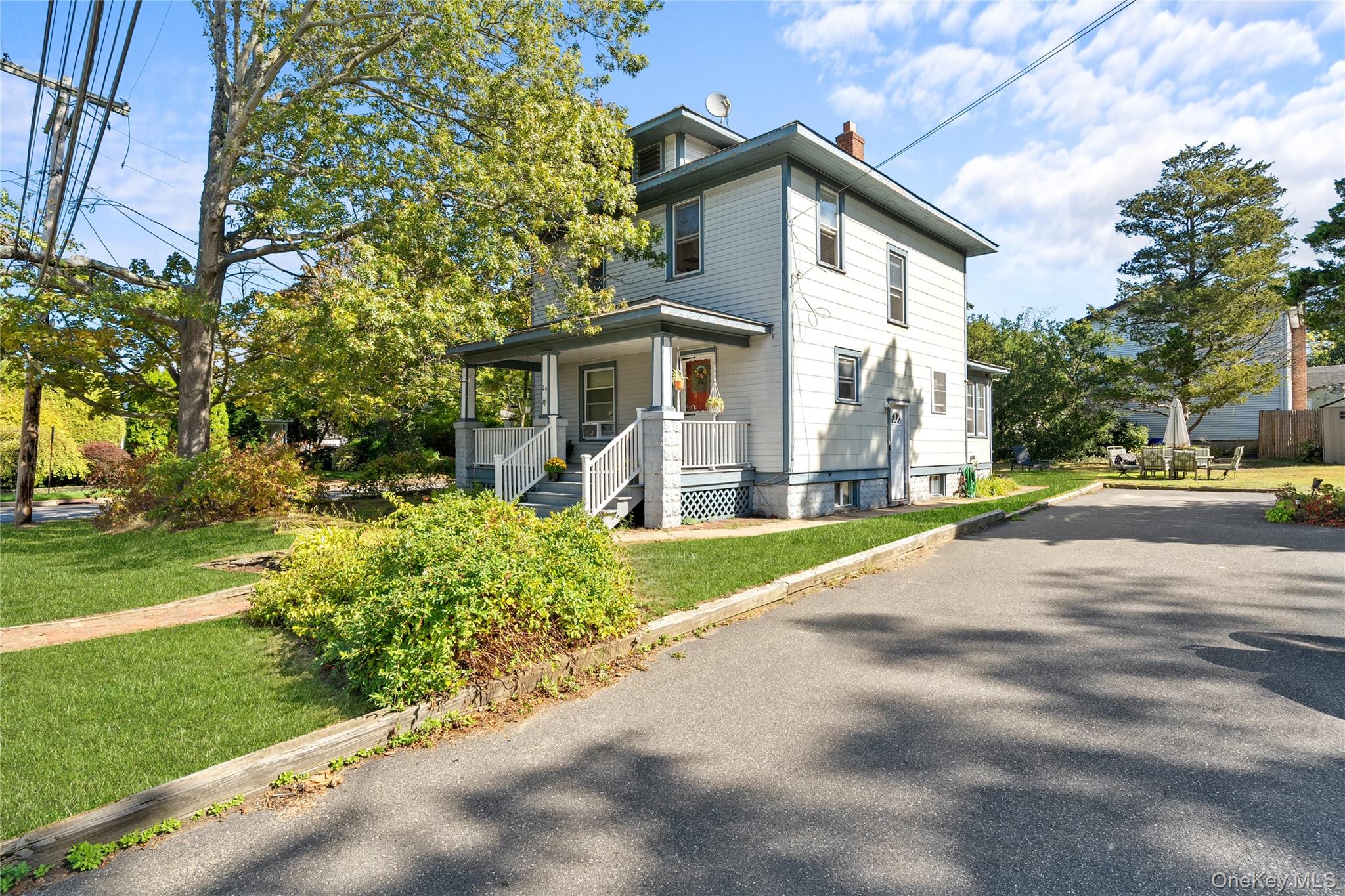 #2 photo, 29 Lake Street, Amityville , NY 11701