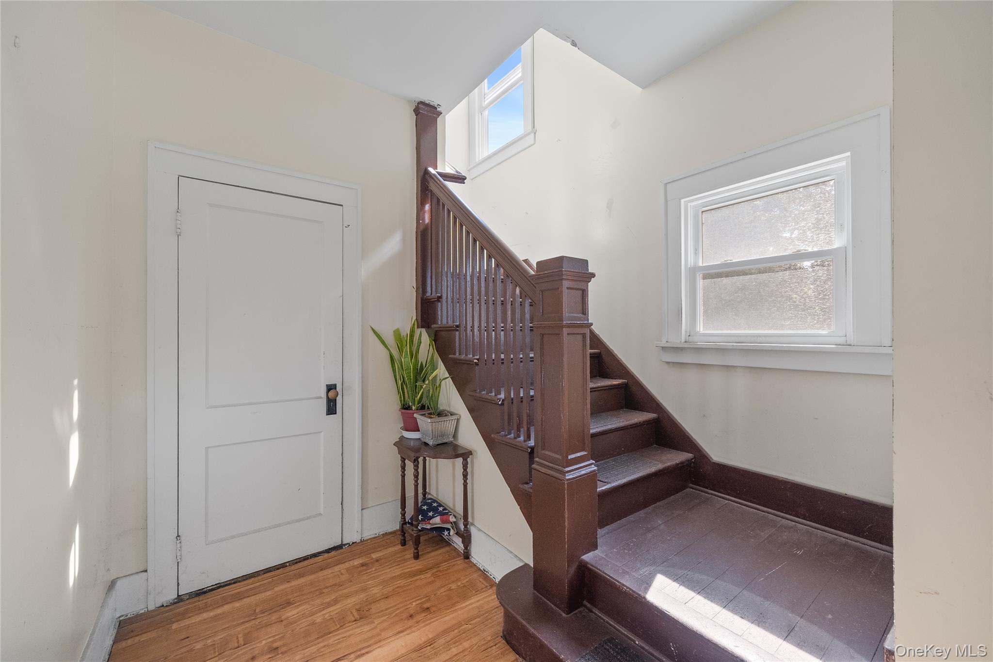 #20 photo, 29 Lake Street, Amityville , NY 11701