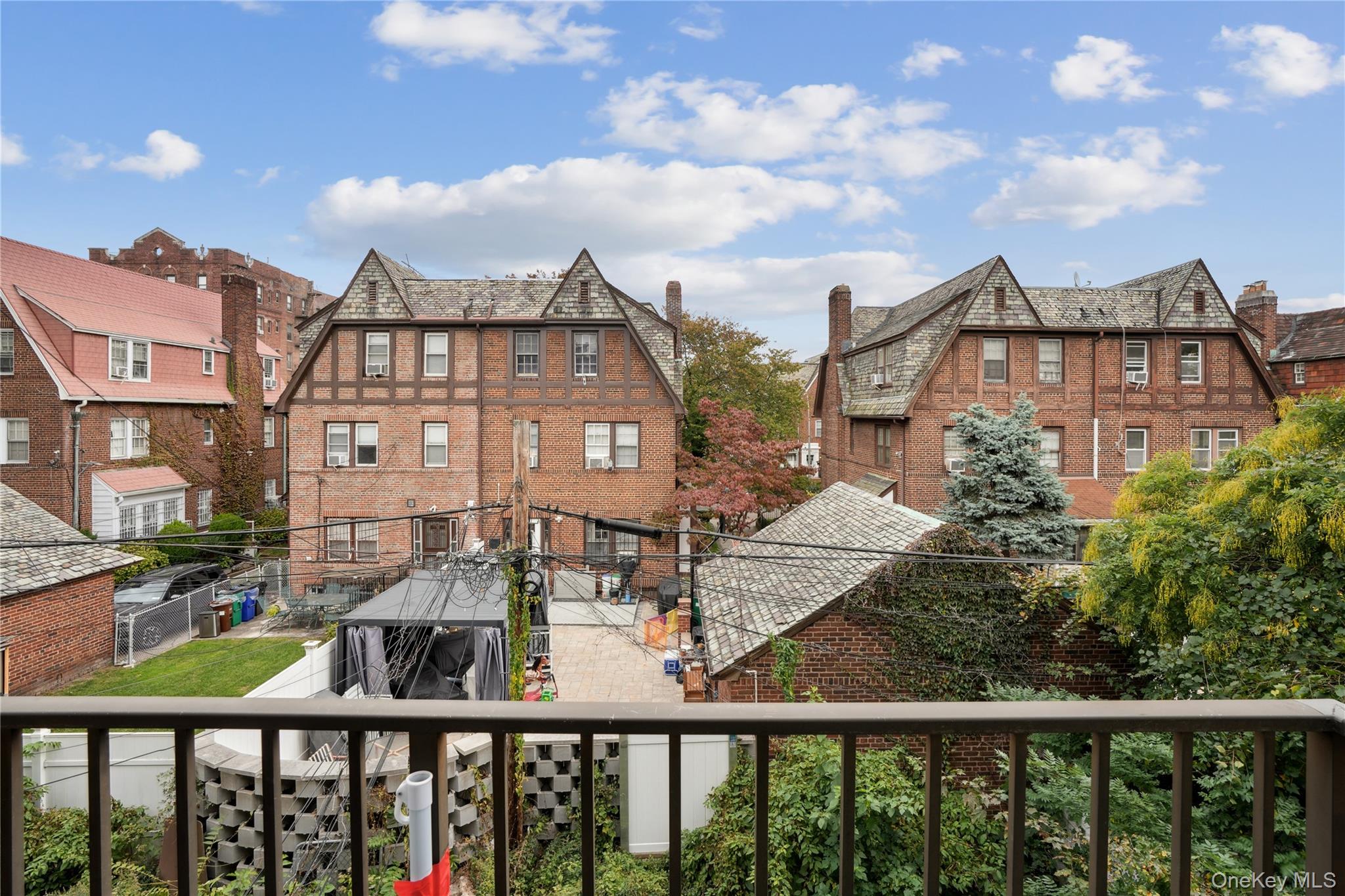 #3 photo, 3523 86th Street, クイーンズ区 Jackson Heights , NY 11372