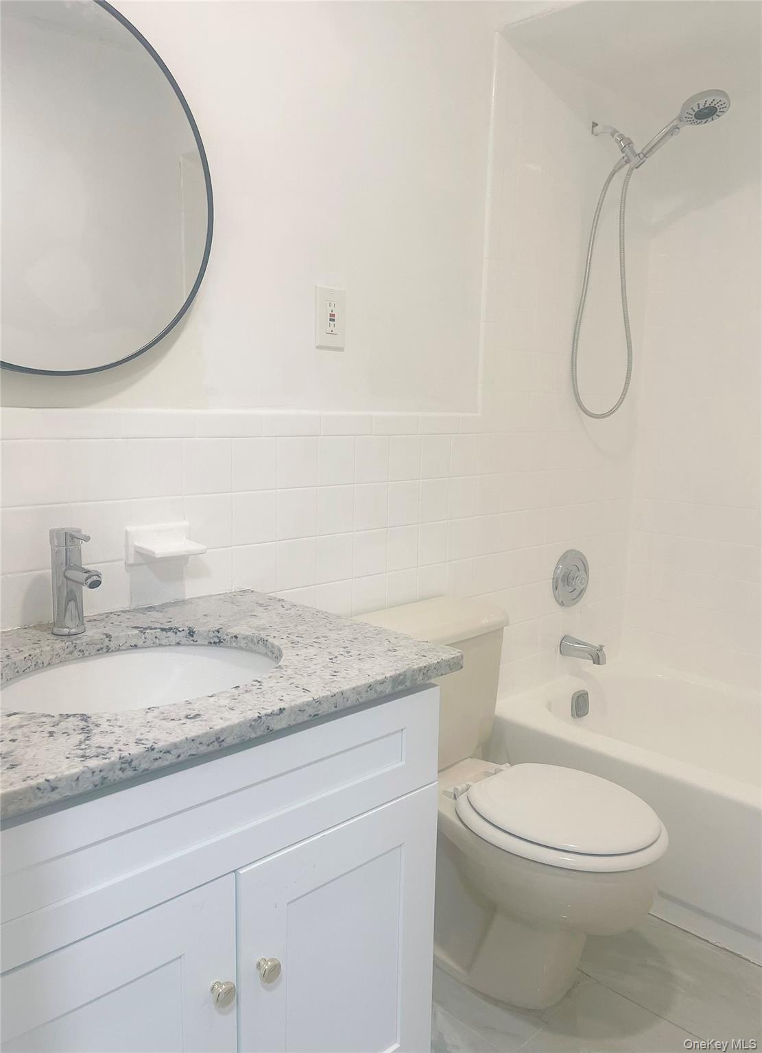 #7 photo, 18-11 123rd Street, クイーンズ区 College Point , NY 11356