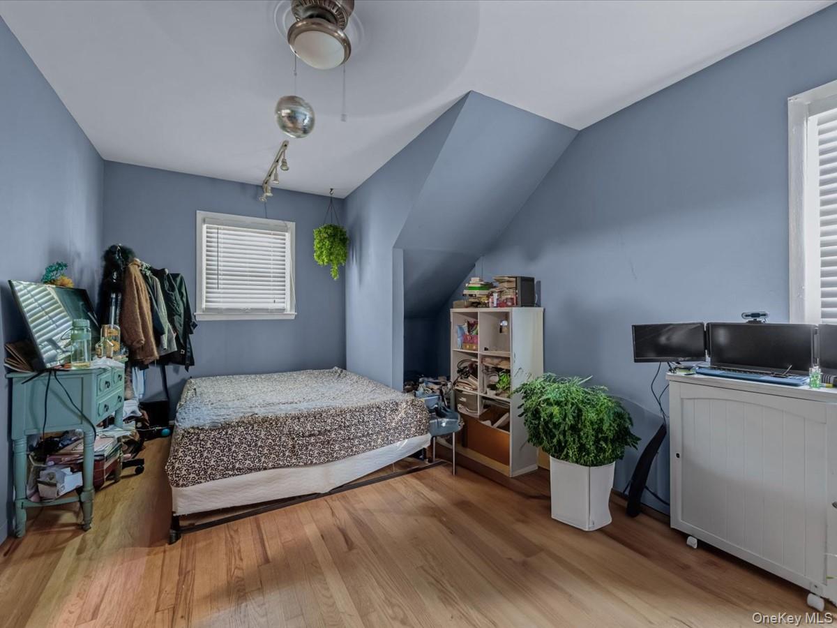 #12 photo, 206 Hunnewell Avenue, Elmont , NY 11003