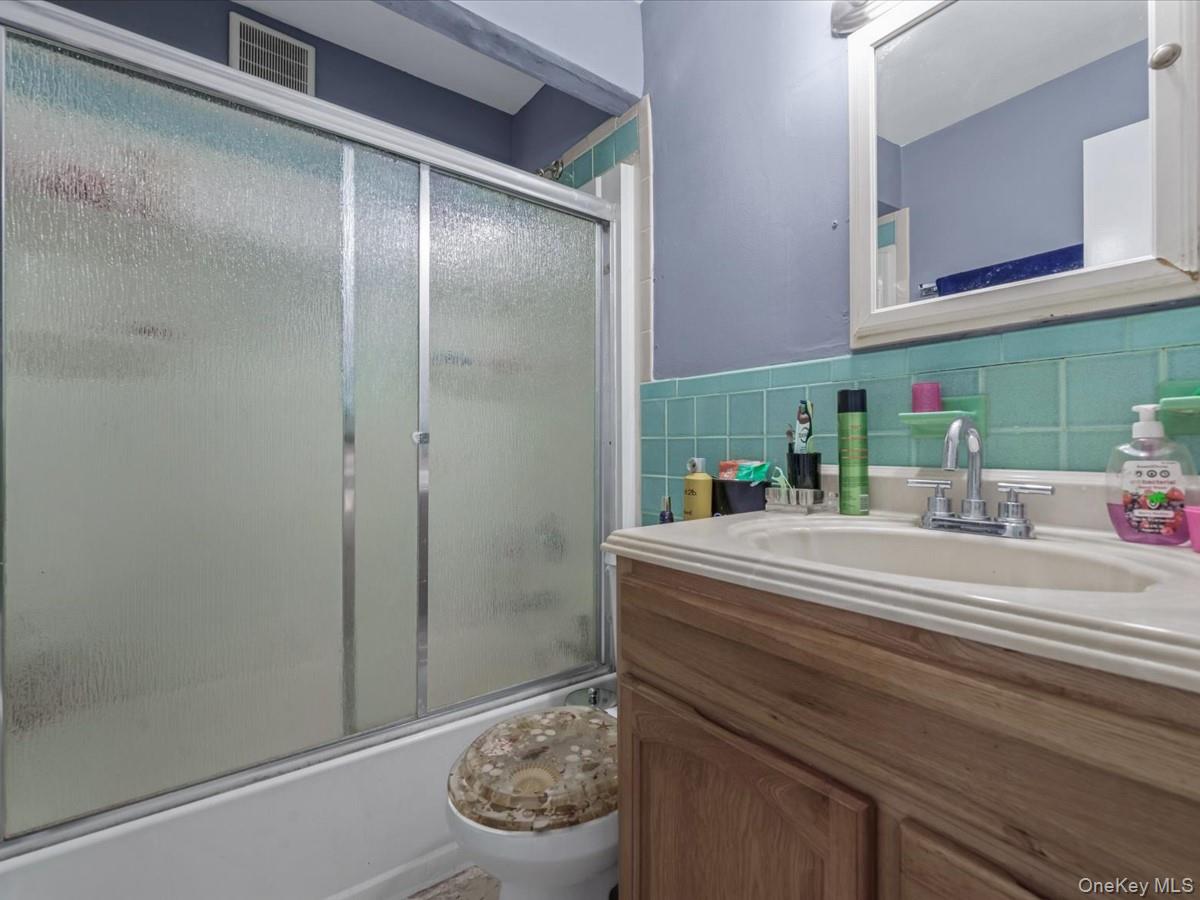 #9 photo, 206 Hunnewell Avenue, Elmont , NY 11003