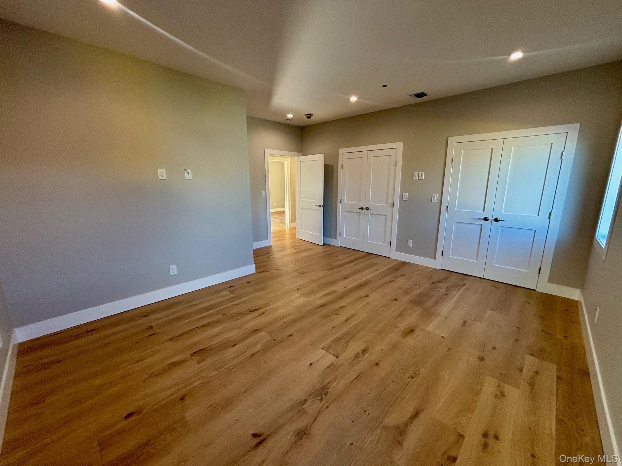 #13 photo, 159 Harrison Avenue, Mineola , NY 11501