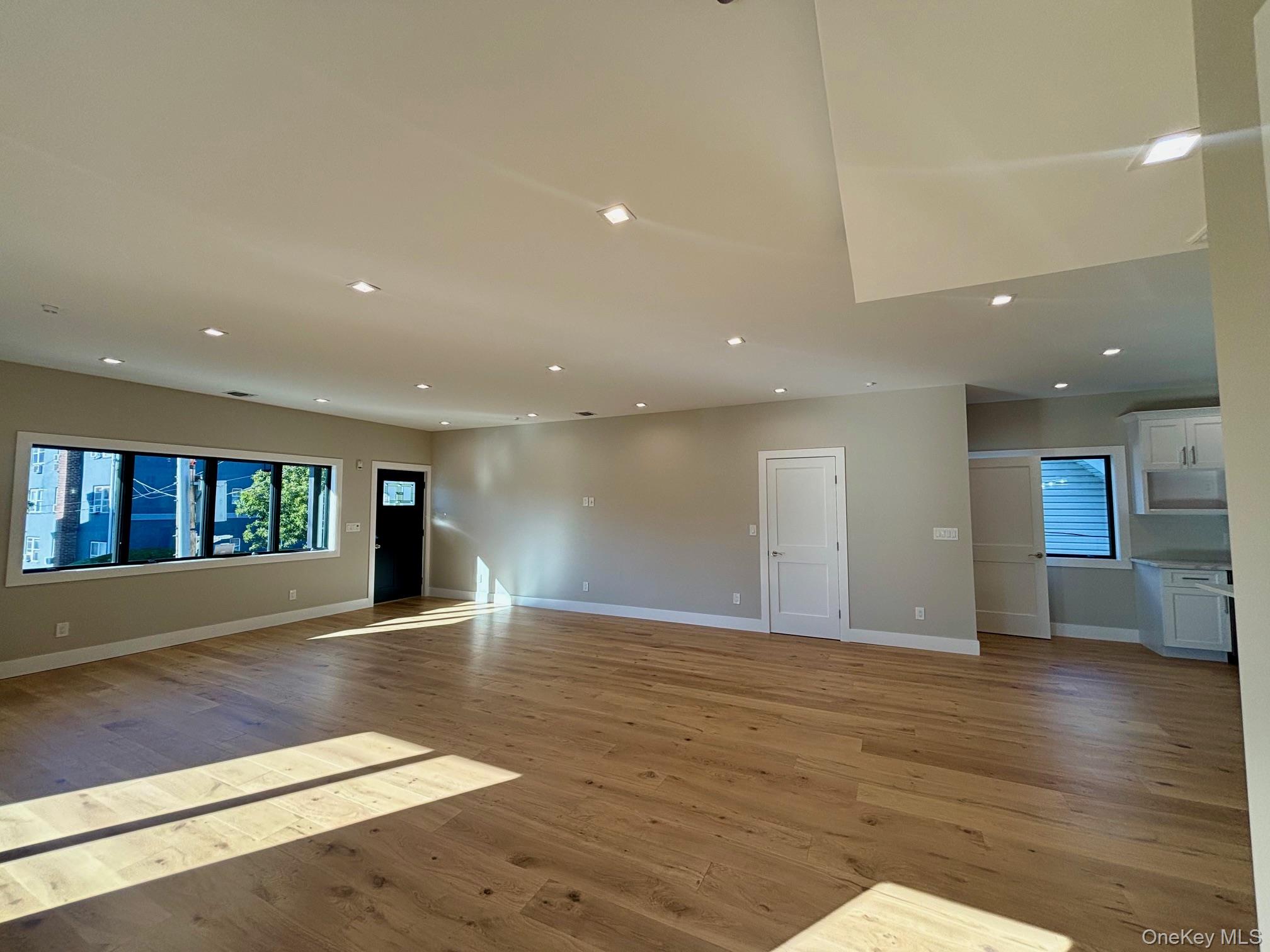 #4 photo, 159 Harrison Avenue, Mineola , NY 11501