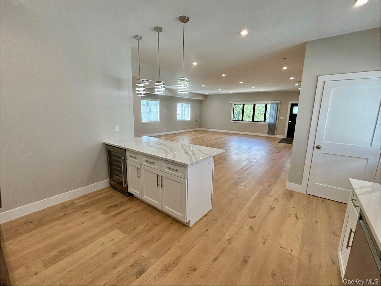 #7 photo, 159 Harrison Avenue, Mineola , NY 11501