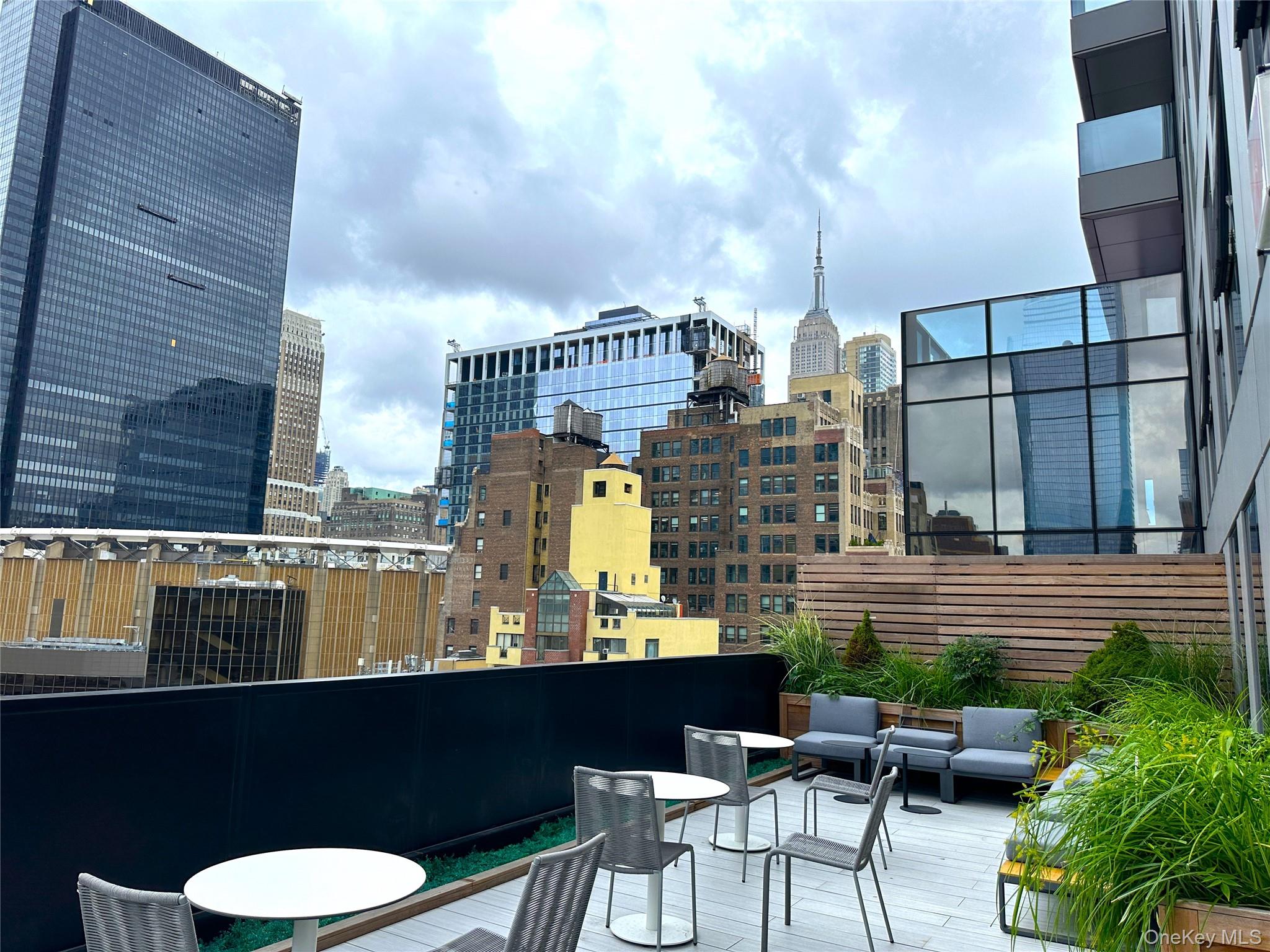 #9 photo, 300 W 30th Street, マンハッタン New York (Manhattan) , NY 10001