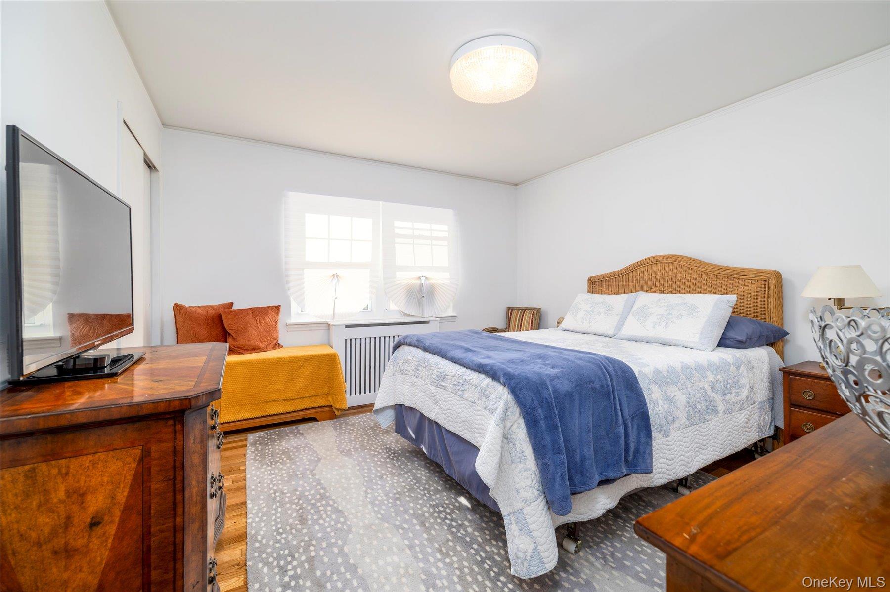 #15 photo, 2068 28th Street, Astoria , NY 11105