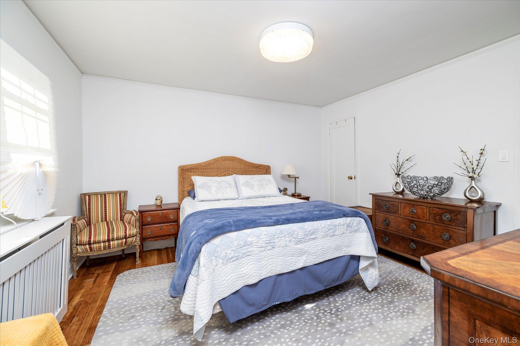 #16 photo, 2068 28th Street, Astoria , NY 11105