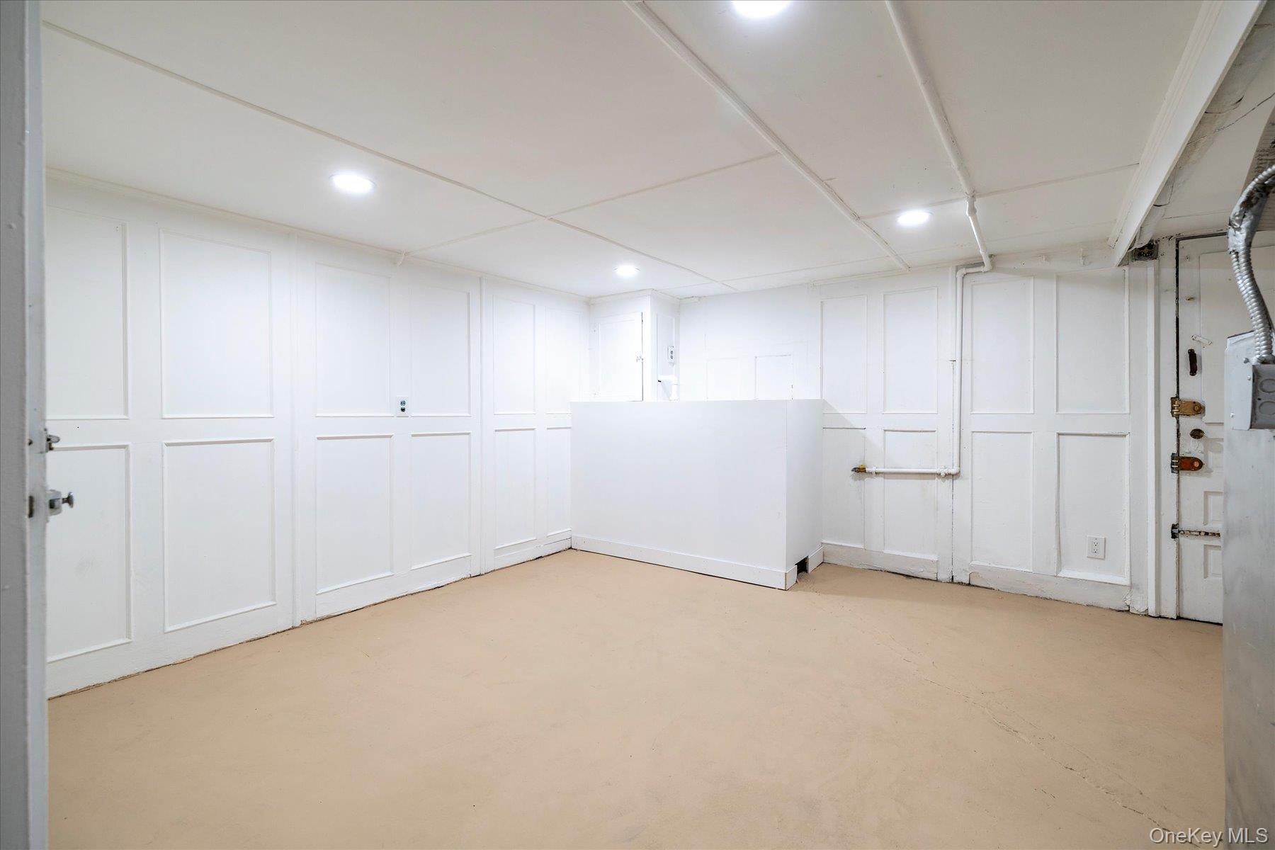 #19 photo, 2068 28th Street, Astoria , NY 11105