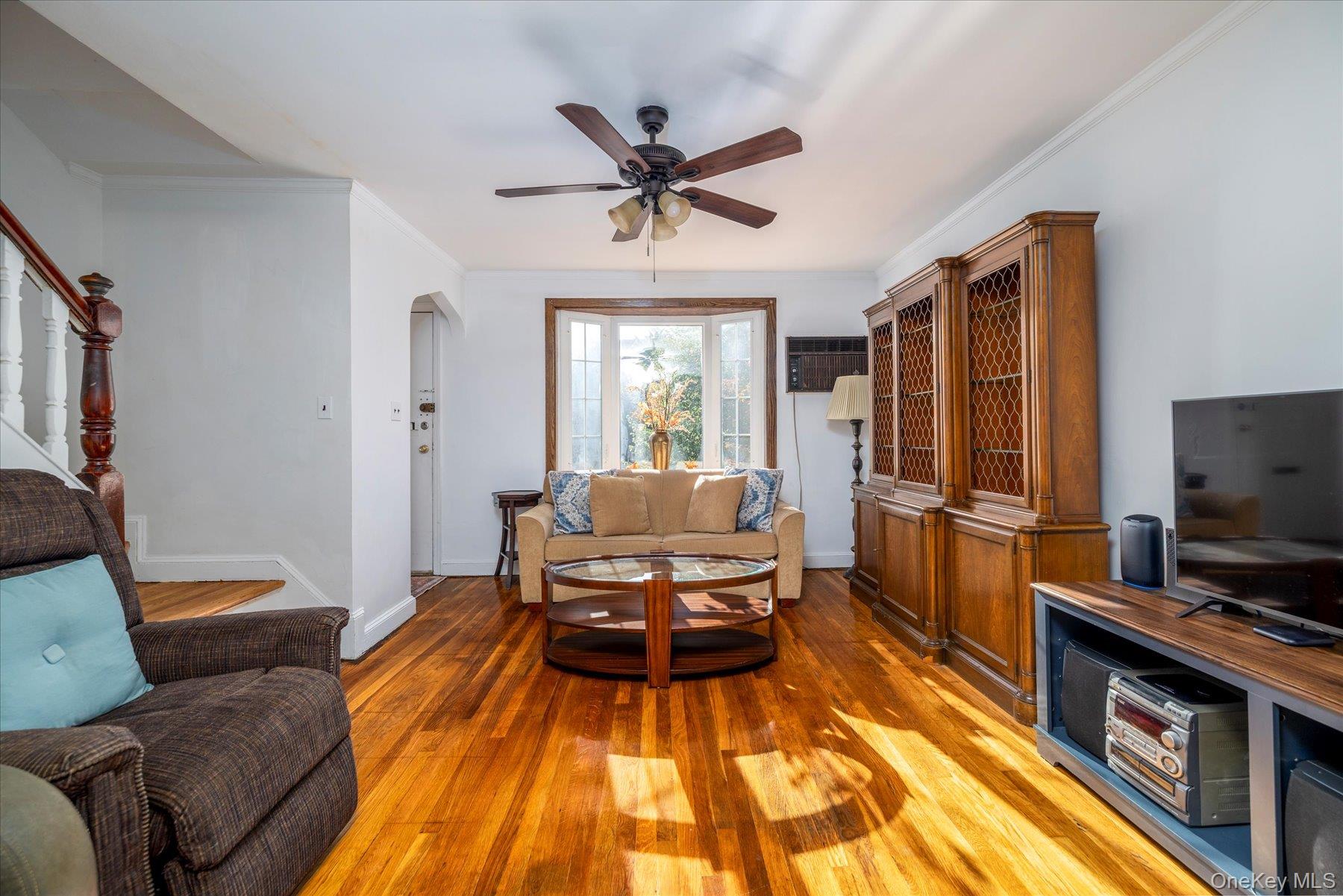 #6 photo, 2068 28th Street, Astoria , NY 11105