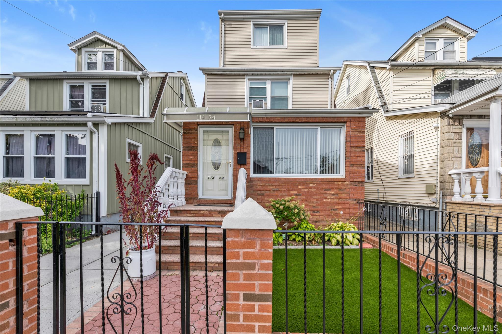 #1 photo, 114-54 212th Street, Cambria Heights , NY 11411