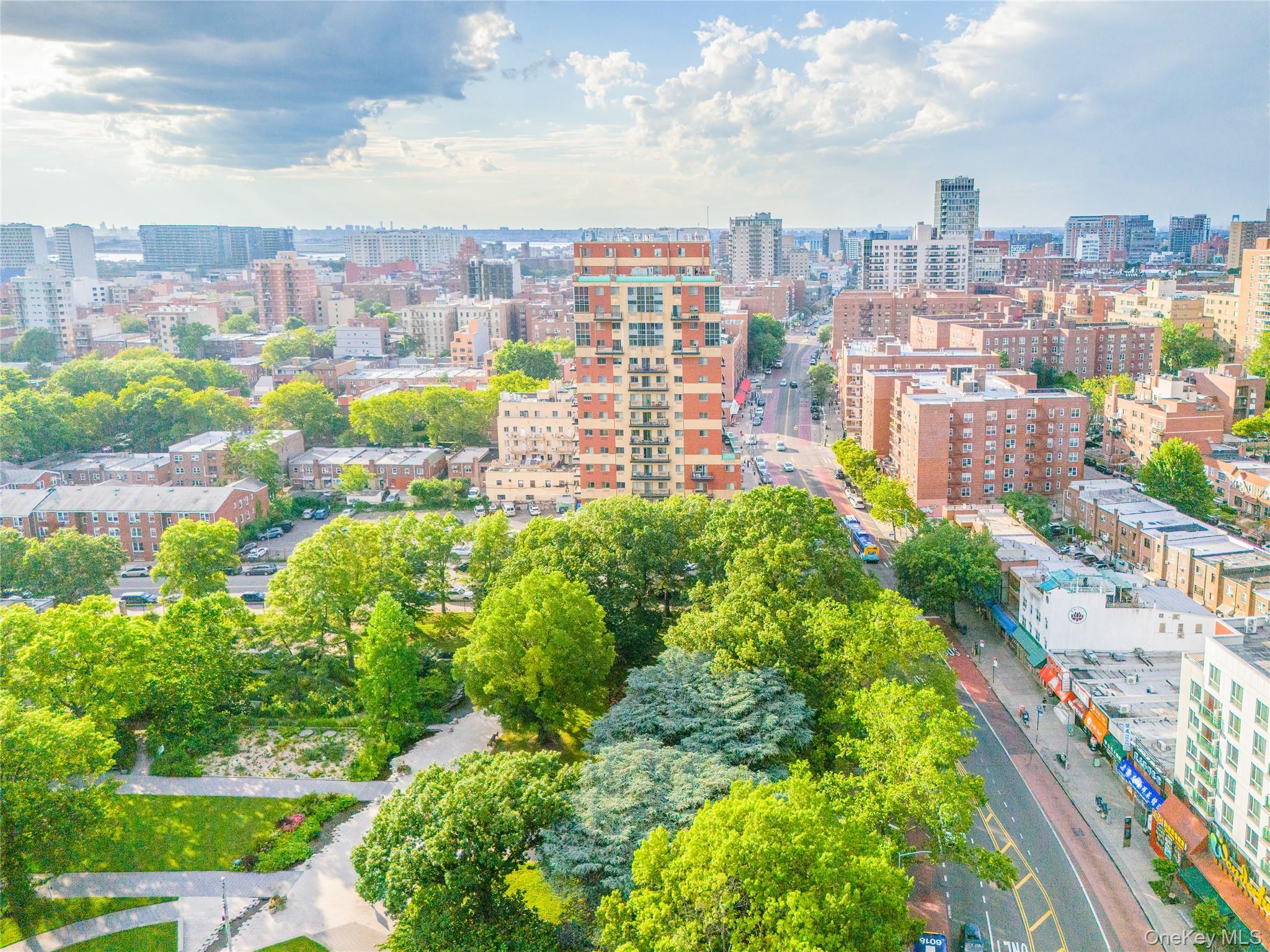 #2 photo, 4318 Main Street, クイーンズ区 Flushing , NY 11355