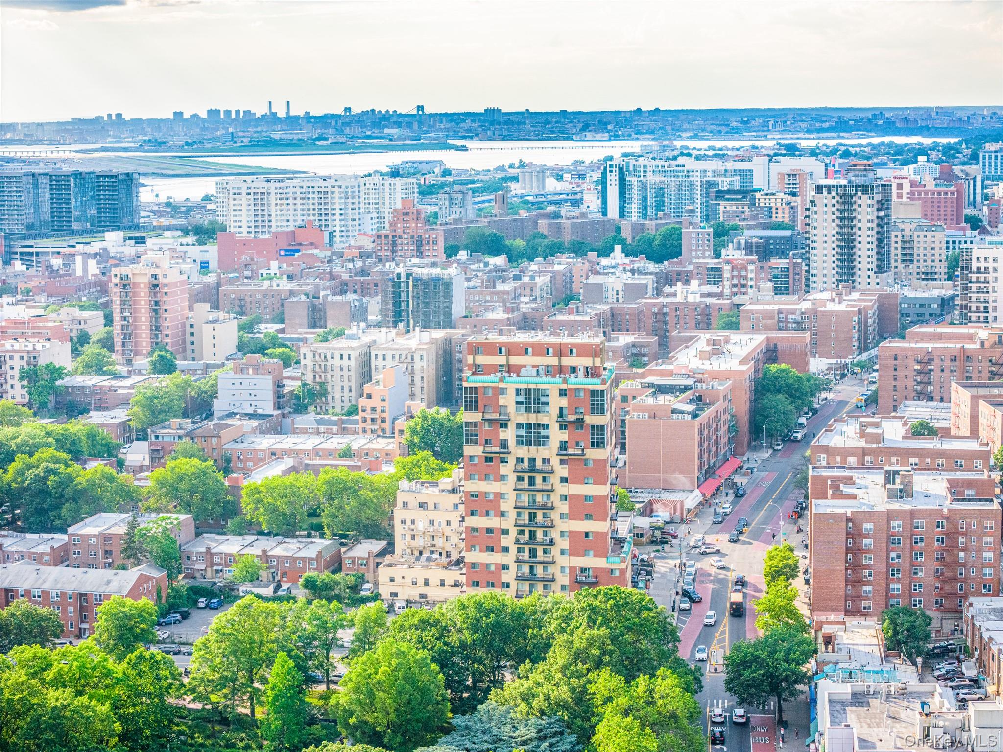 #4 photo, 4318 Main Street, クイーンズ区 Flushing , NY 11355