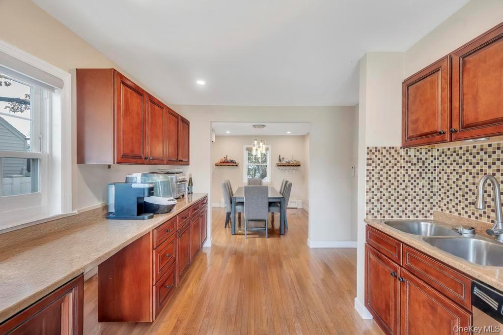 #14 photo, 131 Lee Avenue, Hicksville , NY 11801