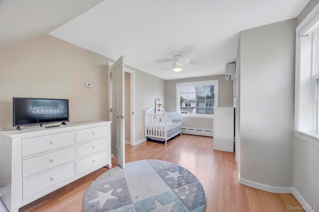 #19 photo, 131 Lee Avenue, Hicksville , NY 11801