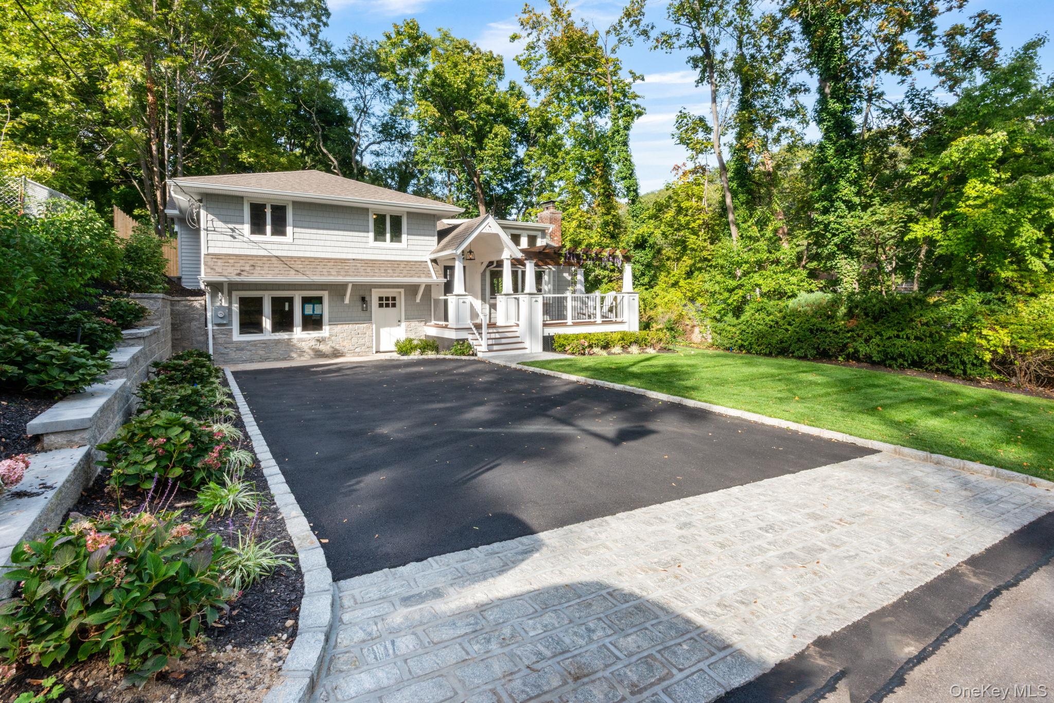 #2 photo, 33 Alsace Place, Northport , NY 11768