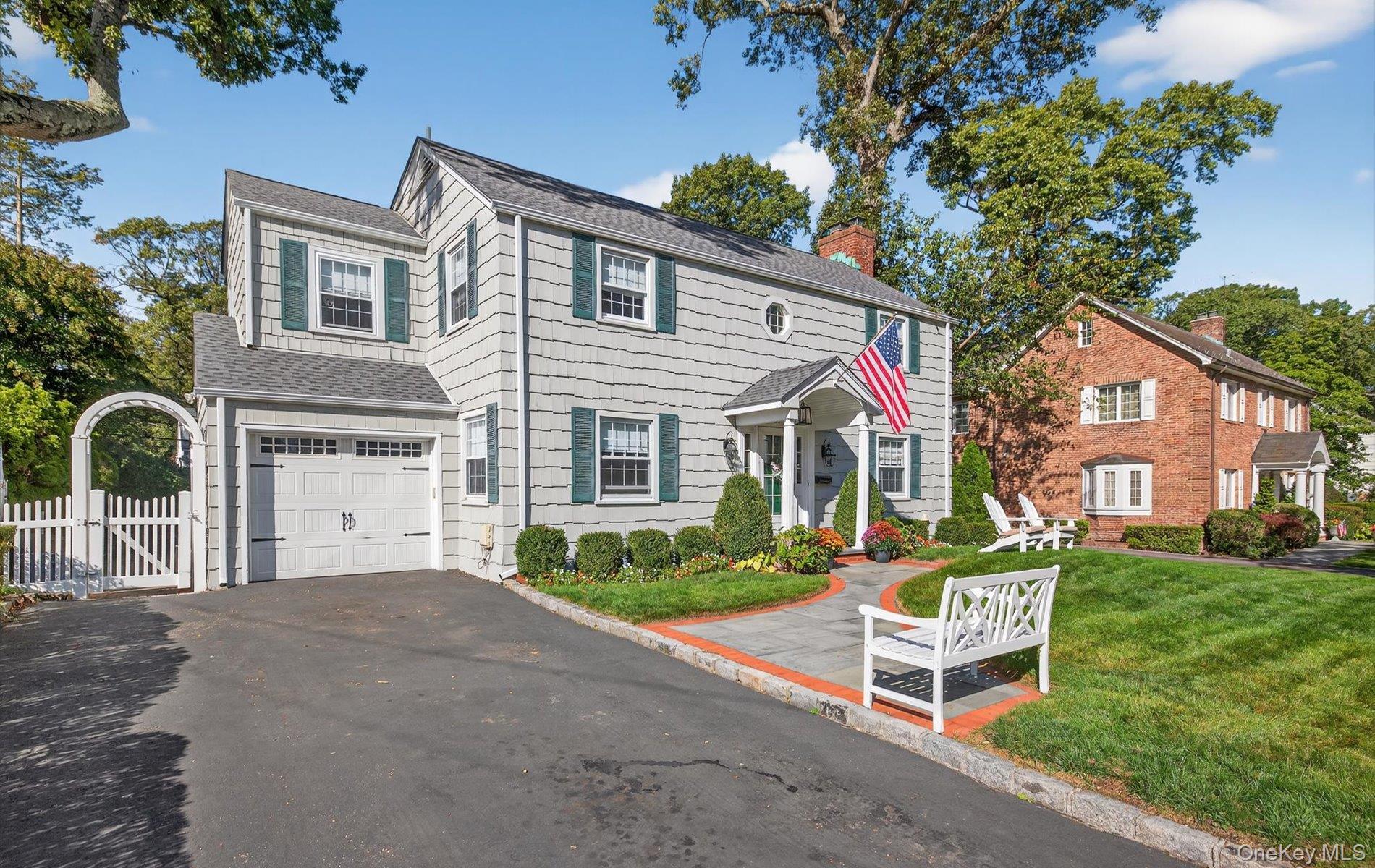 #2 photo, 53 Eakins Road, Manhasset , NY 11030