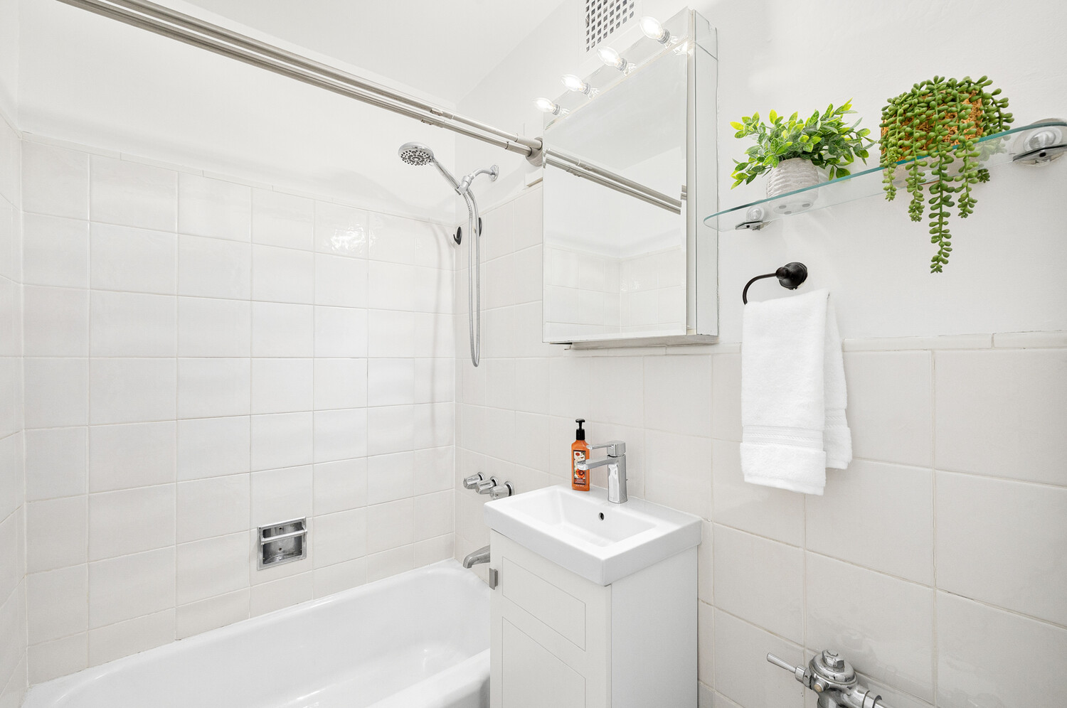 #14 photo, 311 E 75TH Street, Lenox Hill , NY 10021