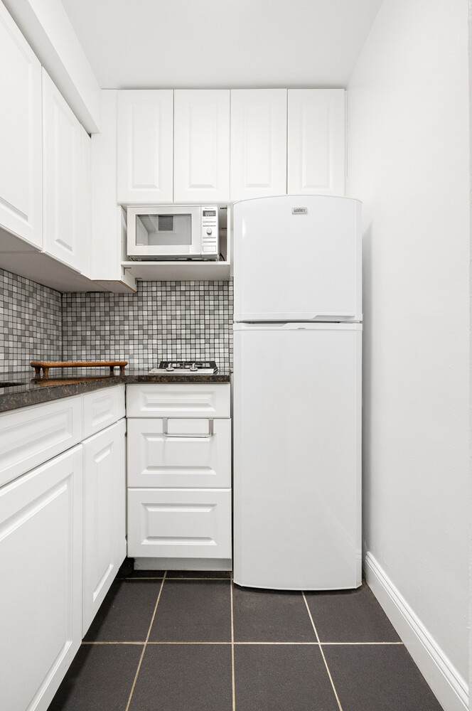 #9 photo, 311 E 75TH Street, Lenox Hill , NY 10021