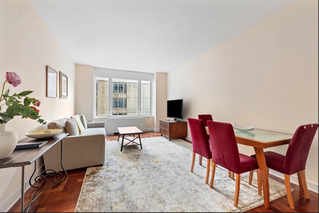 #2 photo, New York City, マンハッタン Lincoln Square , NY 10069