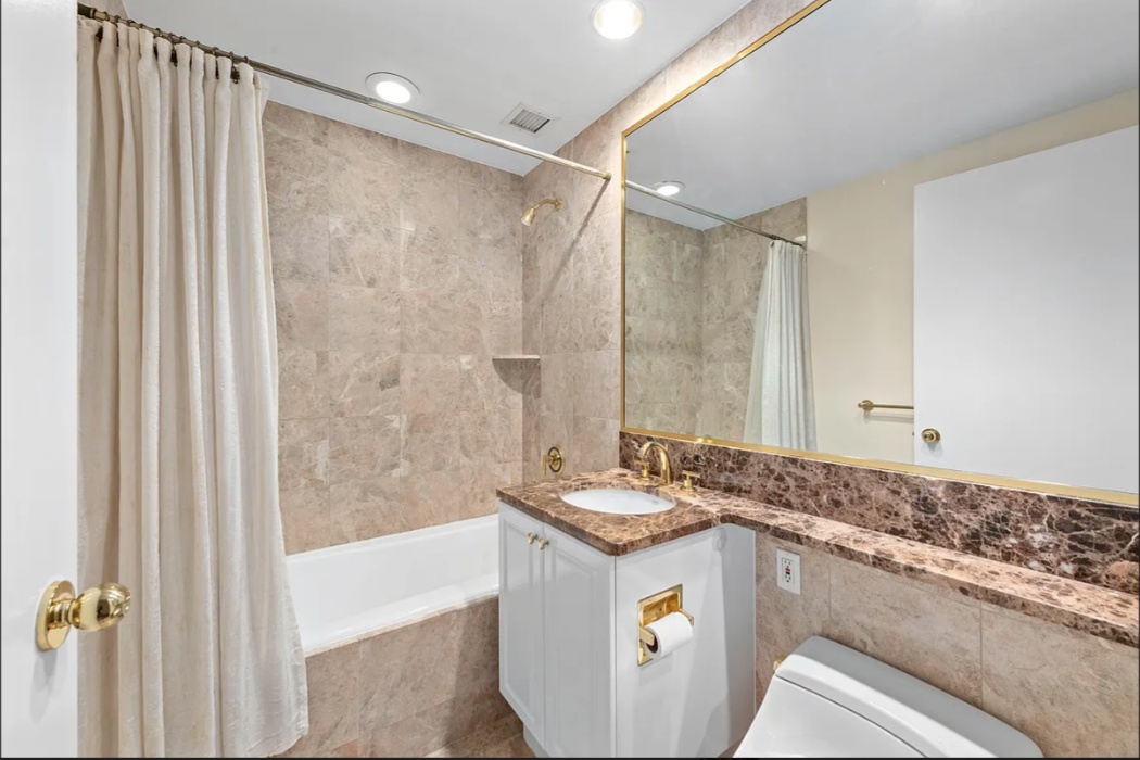 #5 photo, New York City, マンハッタン Lincoln Square , NY 10069